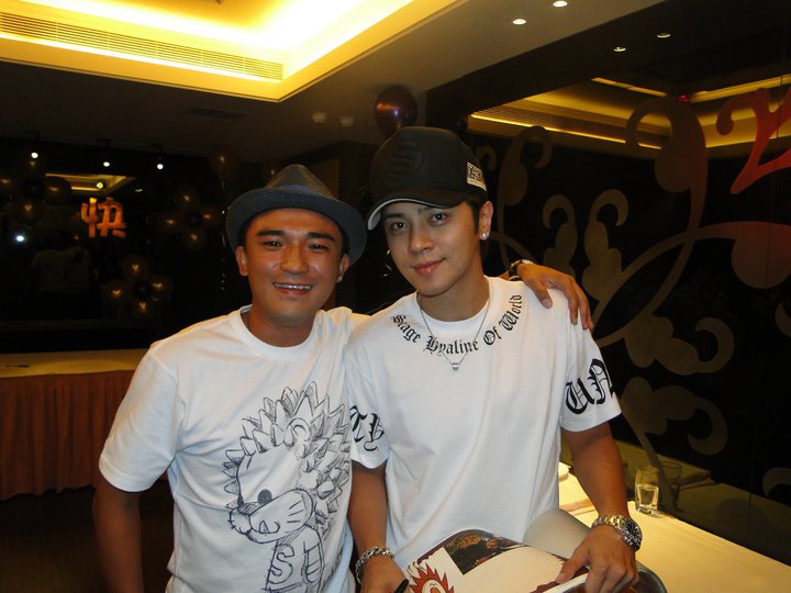 倪子鈞（小馬）昨（28日）受訪談及小豬風波，透露小豬有訊息回應他。（翻攝自小馬臉書）