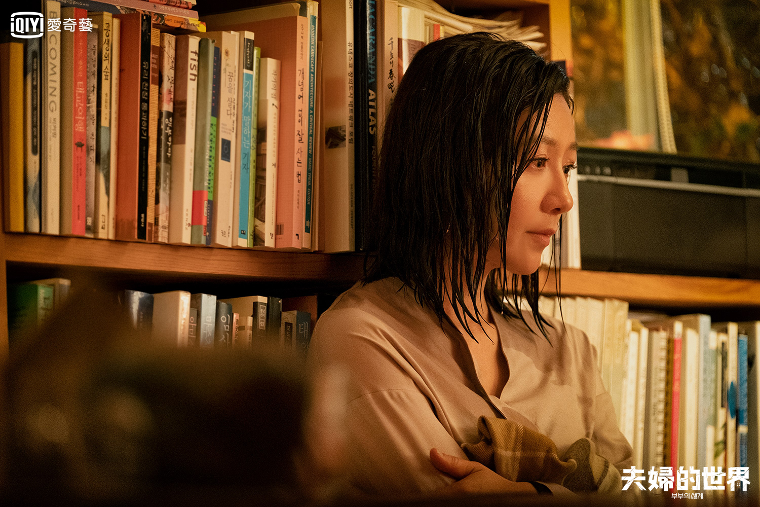 韓國女星金喜愛最近因《夫婦的世界》受到高度注目。（愛奇藝台灣站提供）