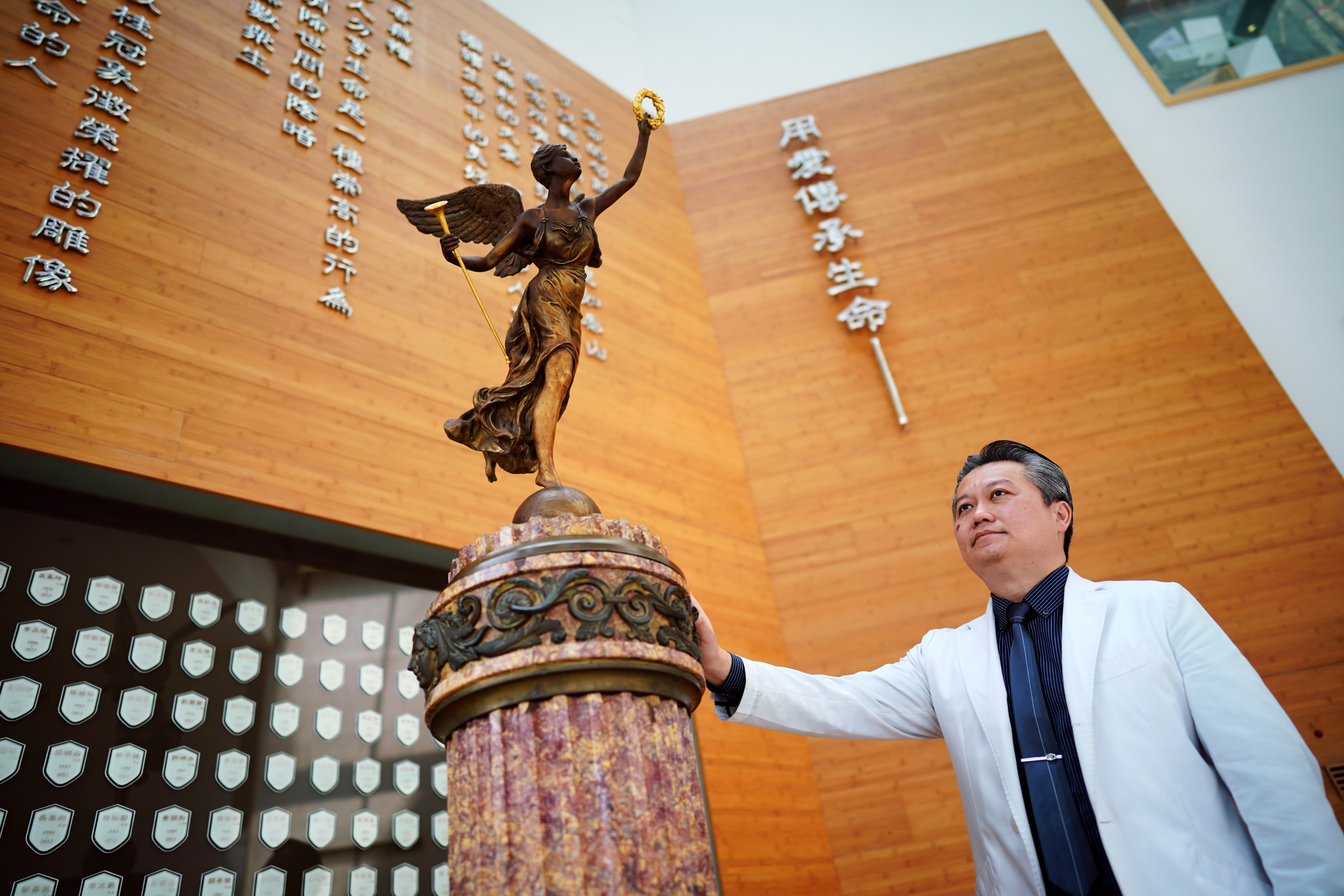 陳志金對於團隊溝通、醫病關係有豐富的處理經驗和談話技巧。