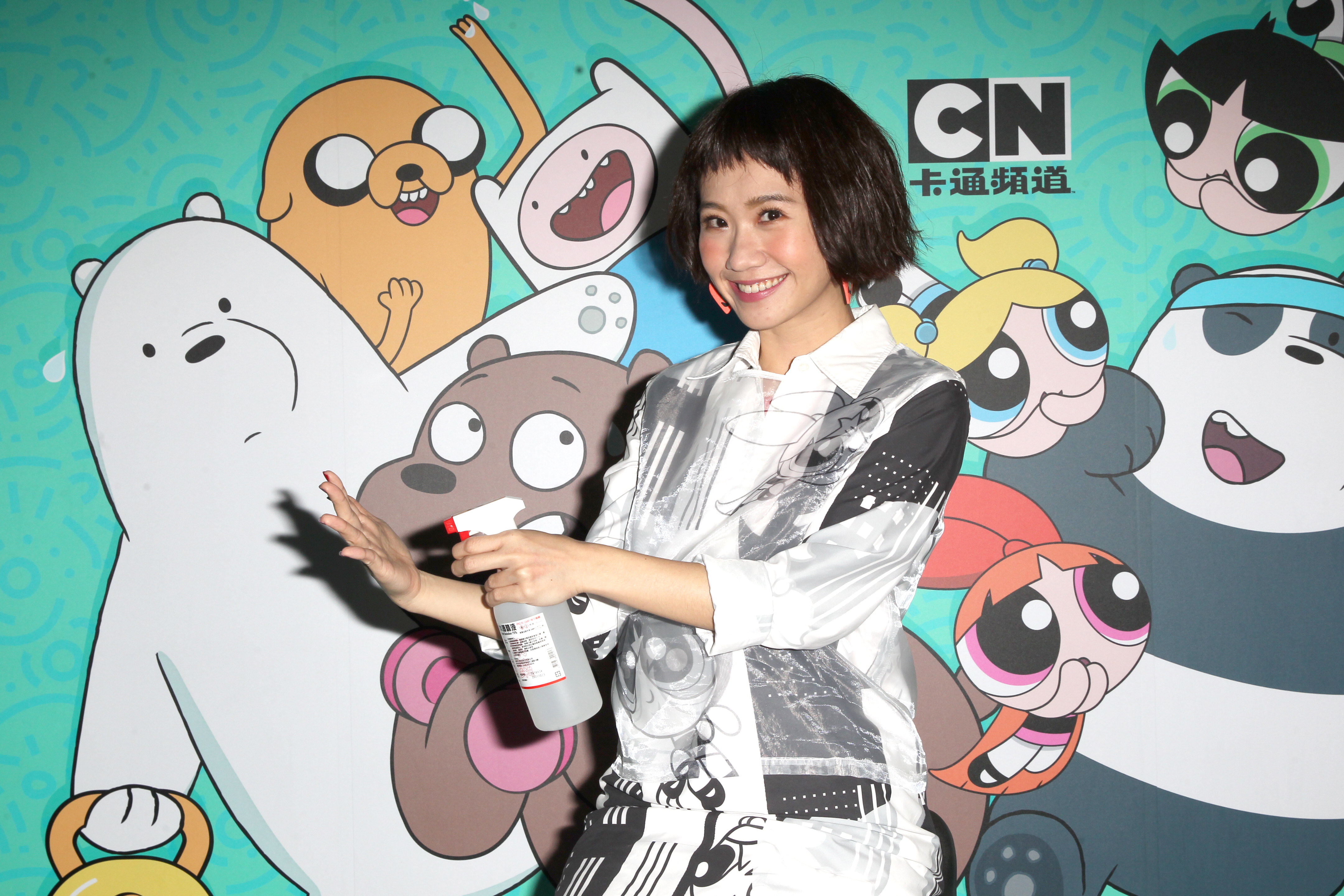 Lulu為卡通頻道錄製洗手防疫歌,提醒大朋友小朋友共同防疫的重要。(卡通頻道提供)