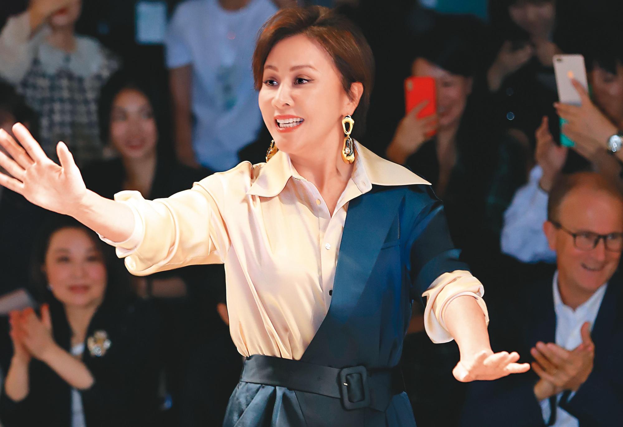 劉嘉玲拍戲竟沒有巨星架子，甚至成為新人的指導老師，令潘慧如印象深刻。（東方IC）