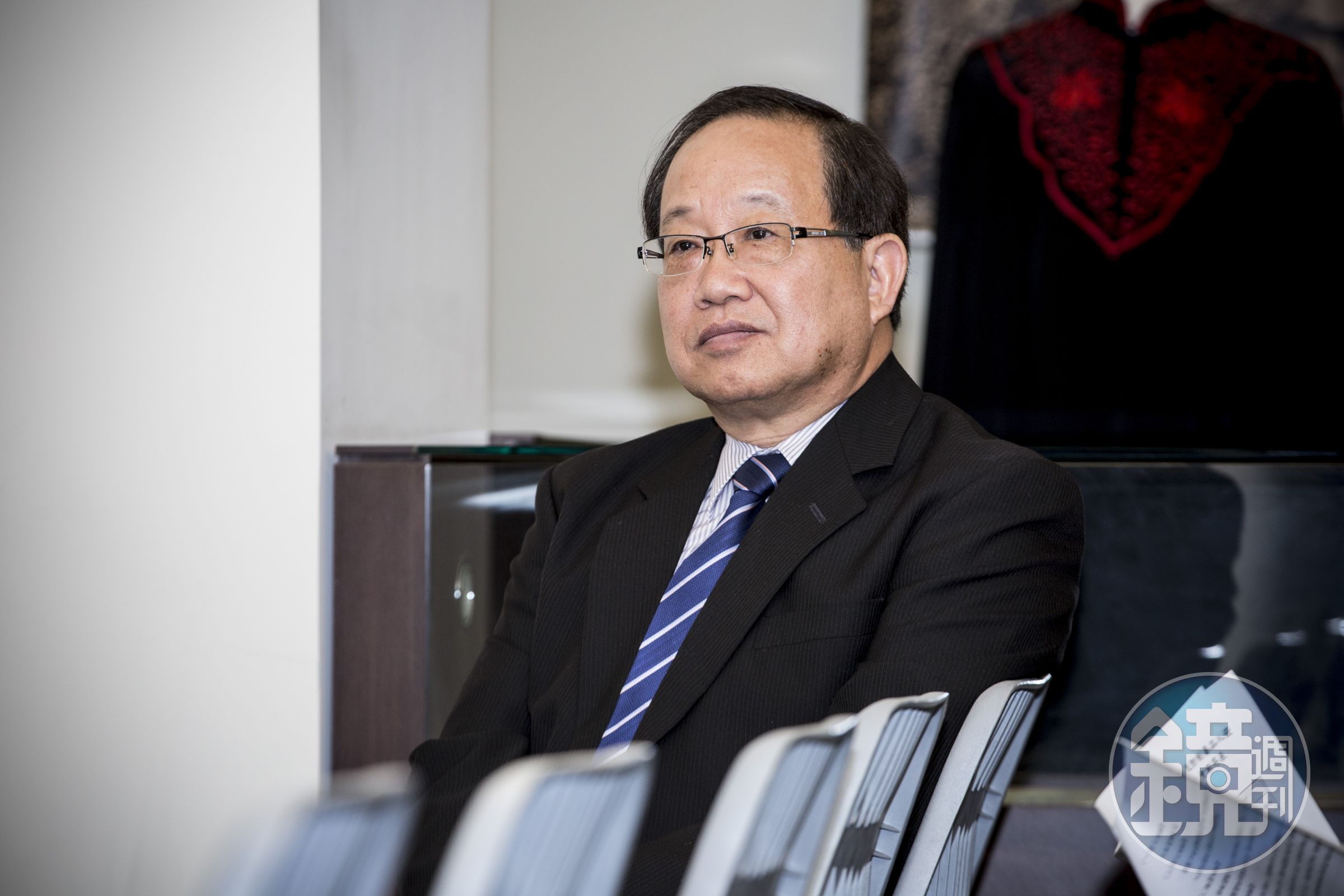 法務部檢察官人事審議委員會後進行表決，仍決定建議對彭坤業予以警告處分。 