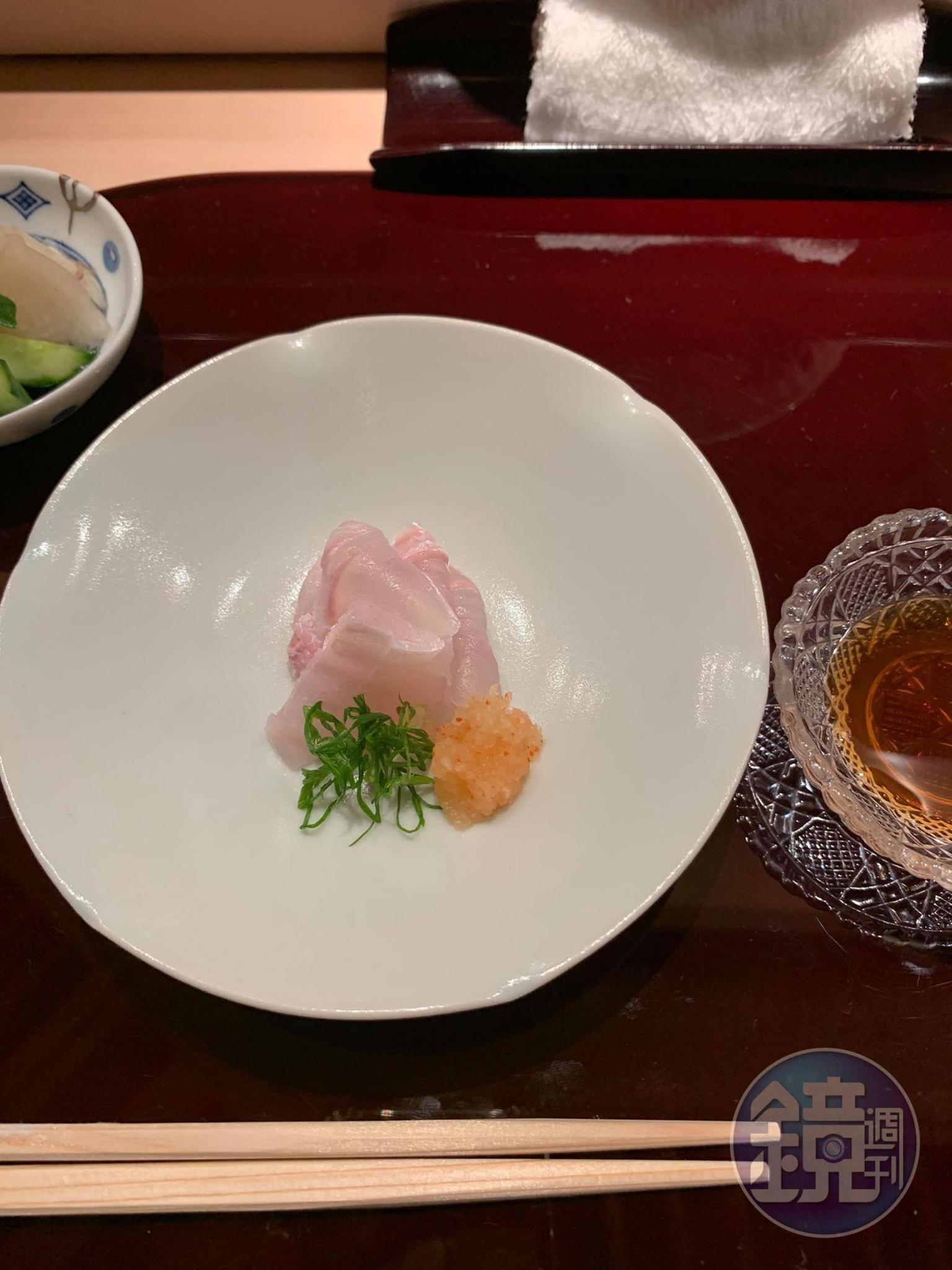 粉色的魚肉,極美。