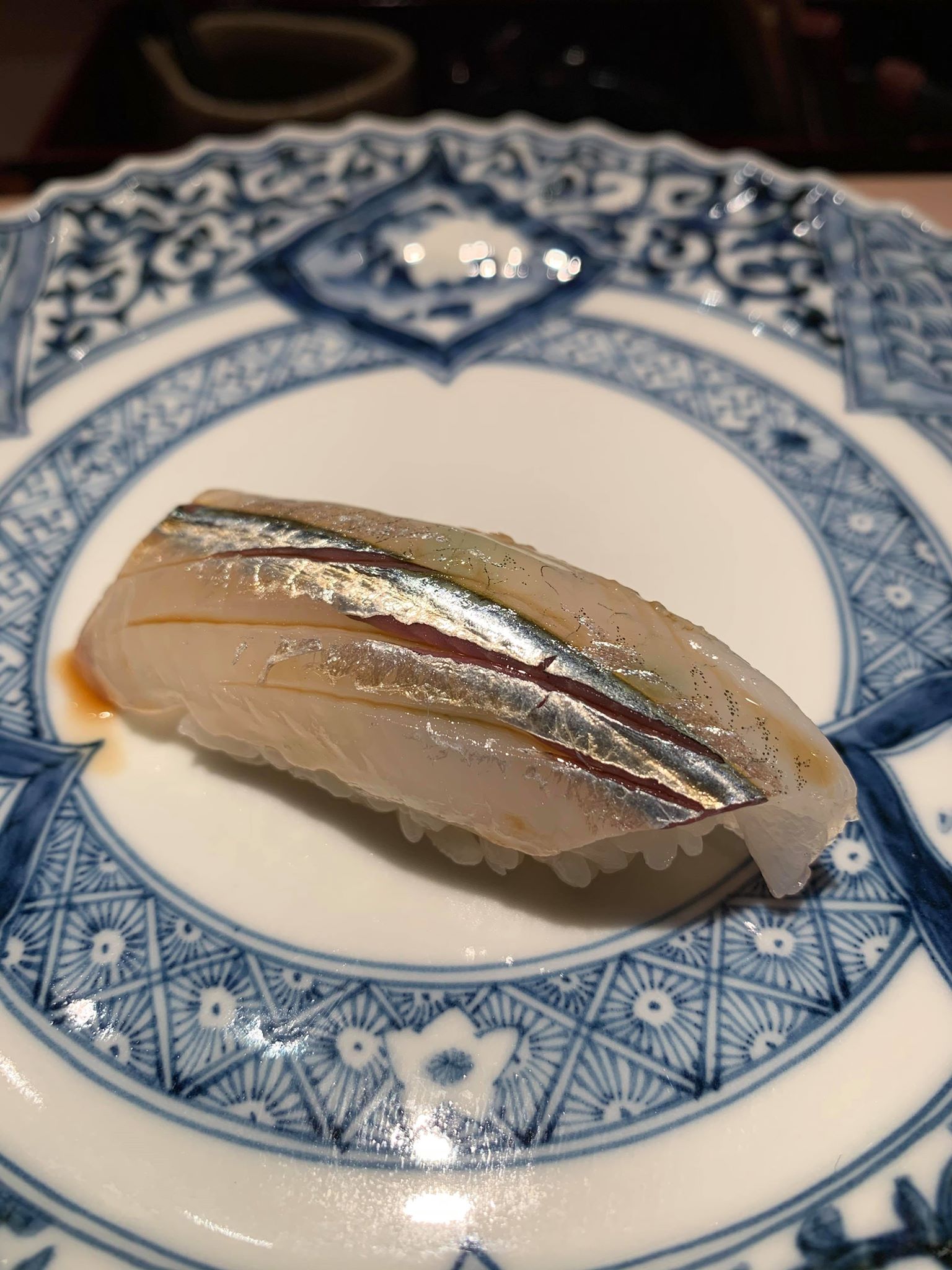 亮皮魚也處理得很好，醬汁躲在刀痕中。