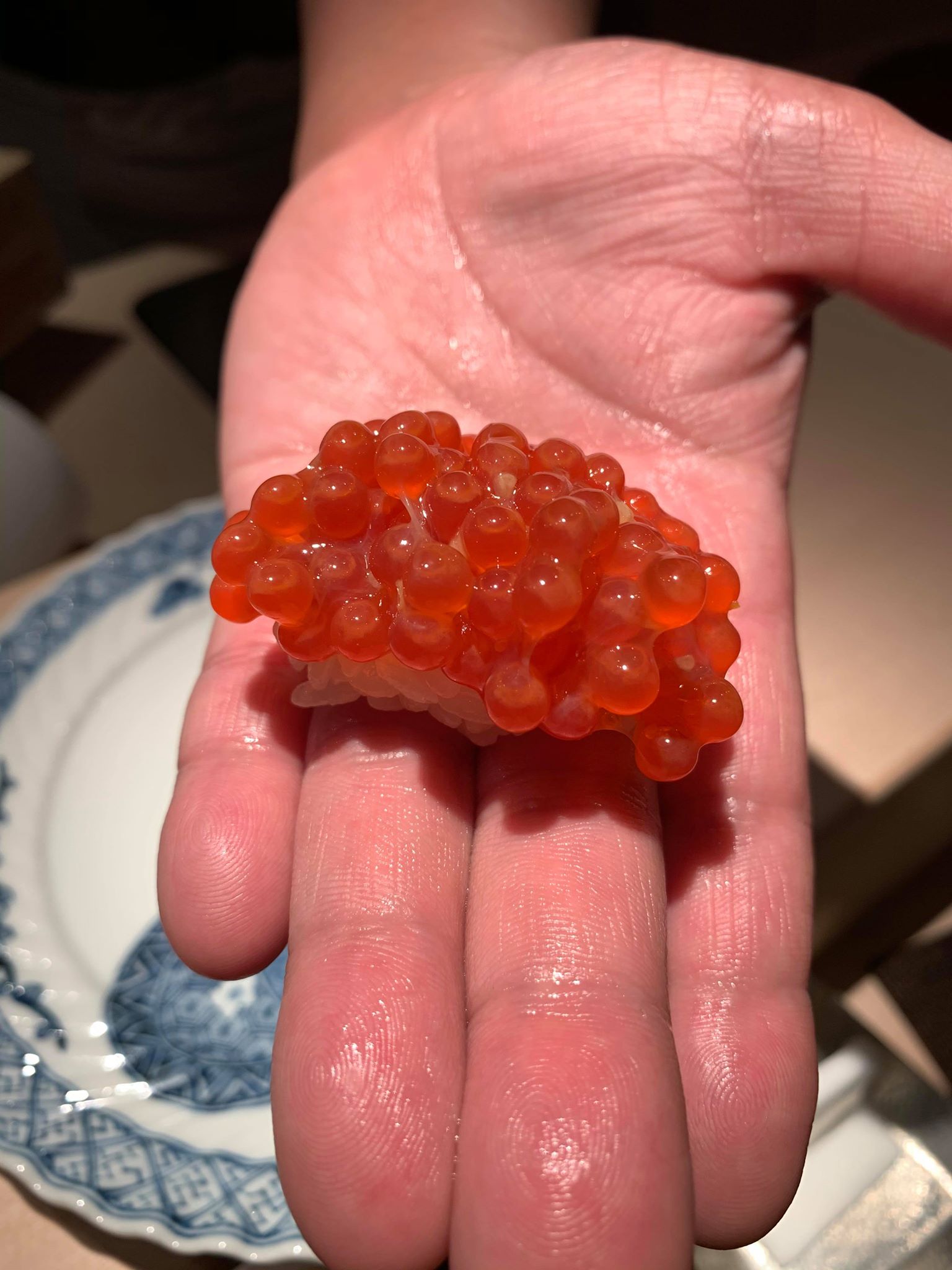 完成的魚卵壽司，簡單即是真味。