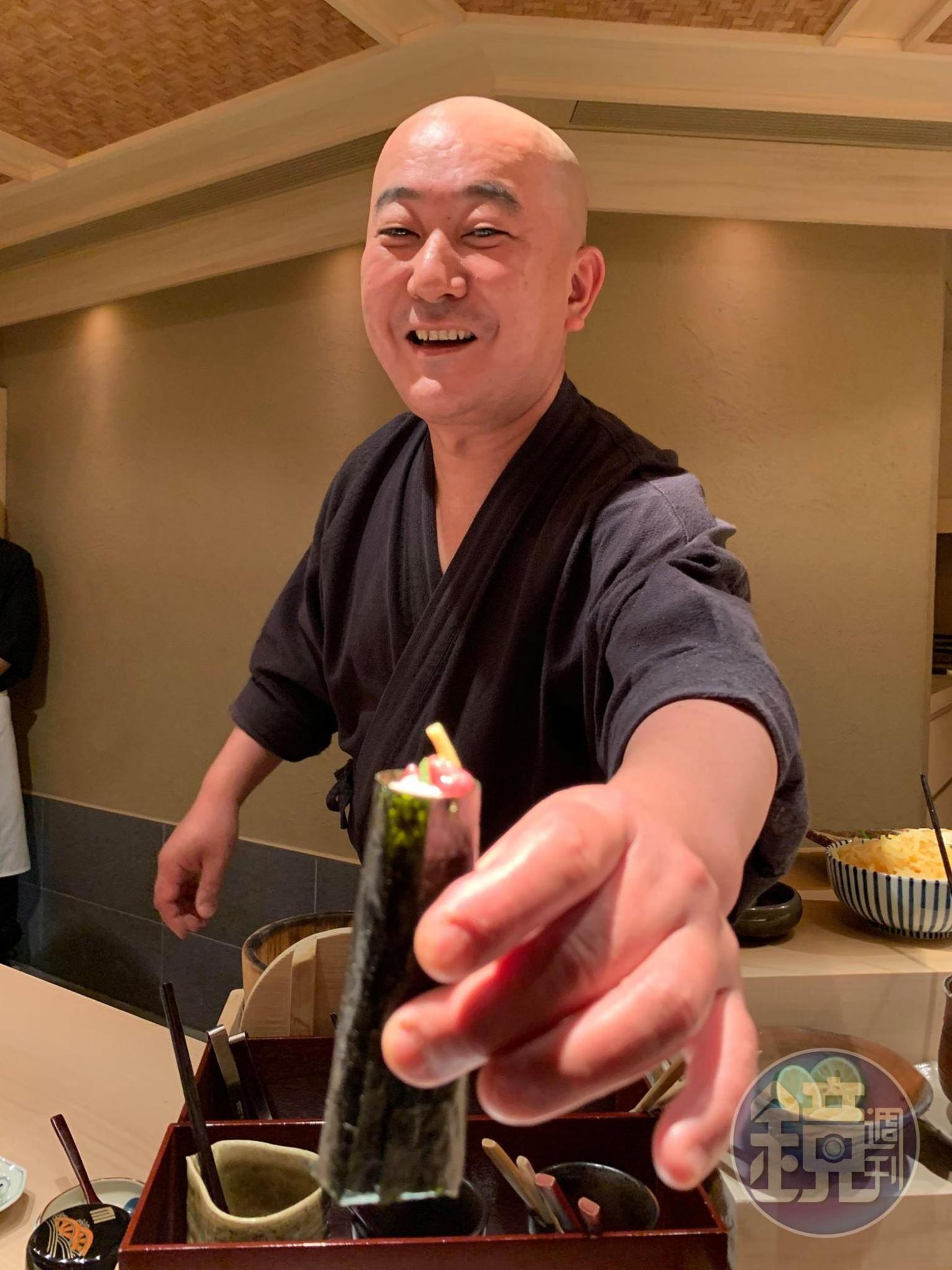 足立的手捲是直桶狀,非常非常美味,