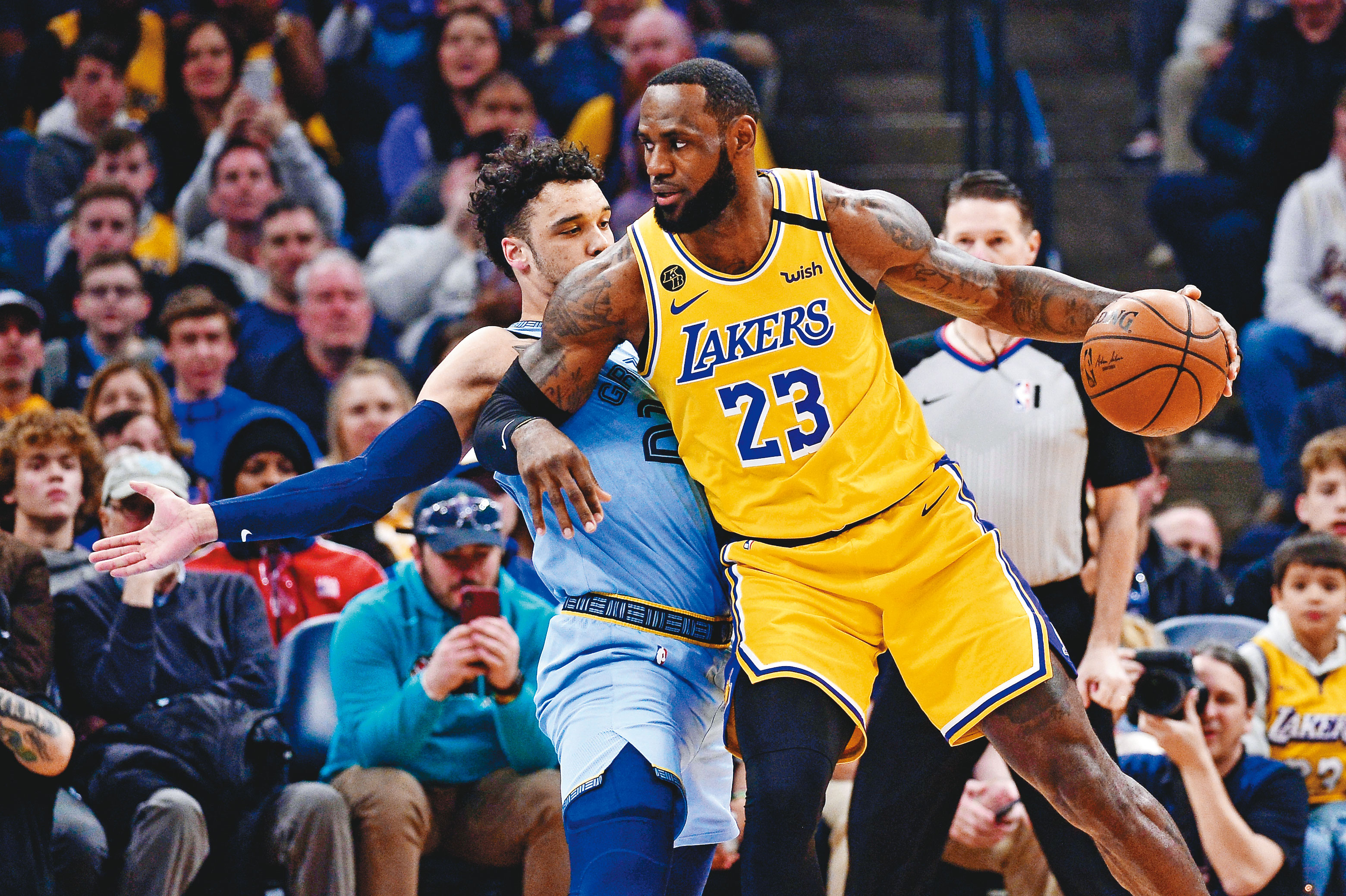 職業運動比賽能夠重新振奮人心，有極大可能成為優先恢復活動的大型產業。（東方IC）