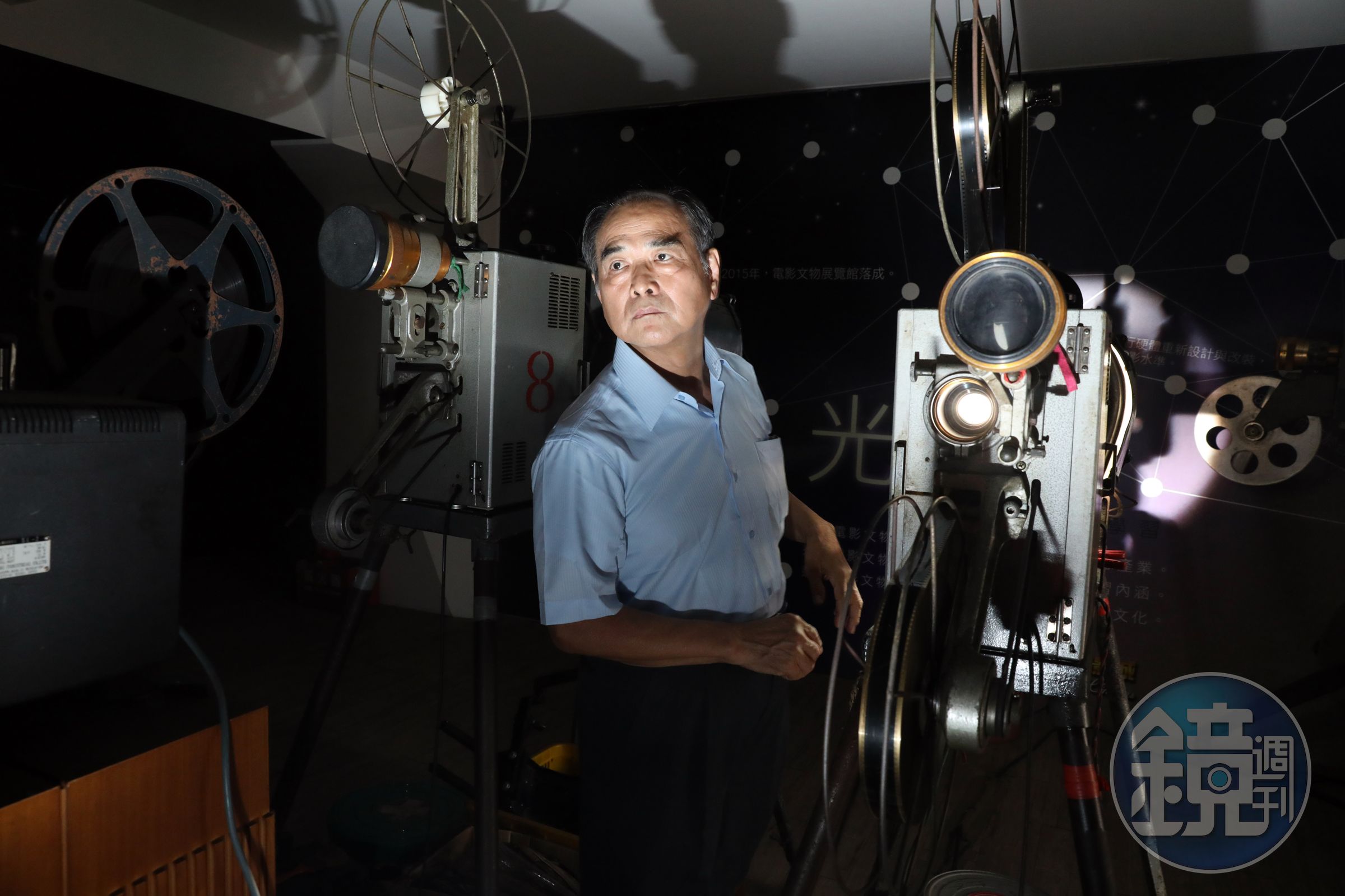 黃炳熙10多歲就踏入電影圈，近年他將珍藏的碳棒放映機、老膠卷等珍貴文物公開展示，在影城打造免費參觀的電影文物館。