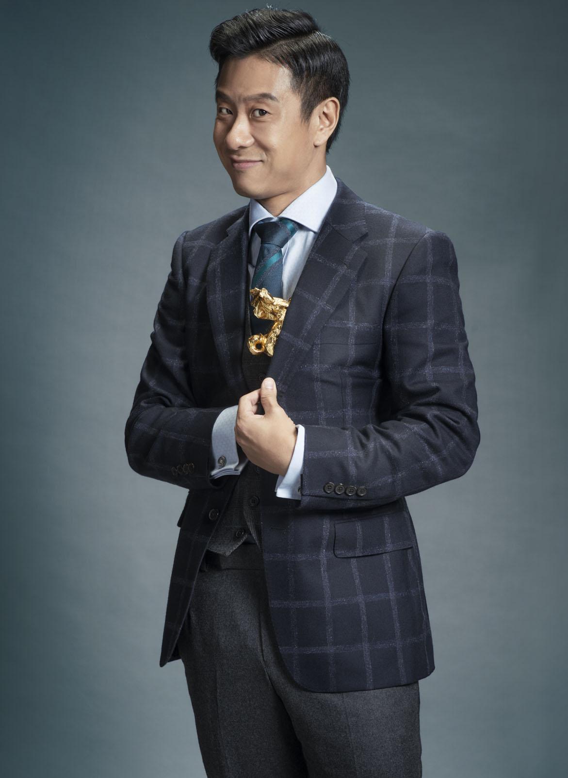 朱栢康扮演控制狂、個性又「媽寶」的男友Edward,糊塗又癡情,到讓人看完《金都》都會忍不住喜歡他。(采昌國際提供)