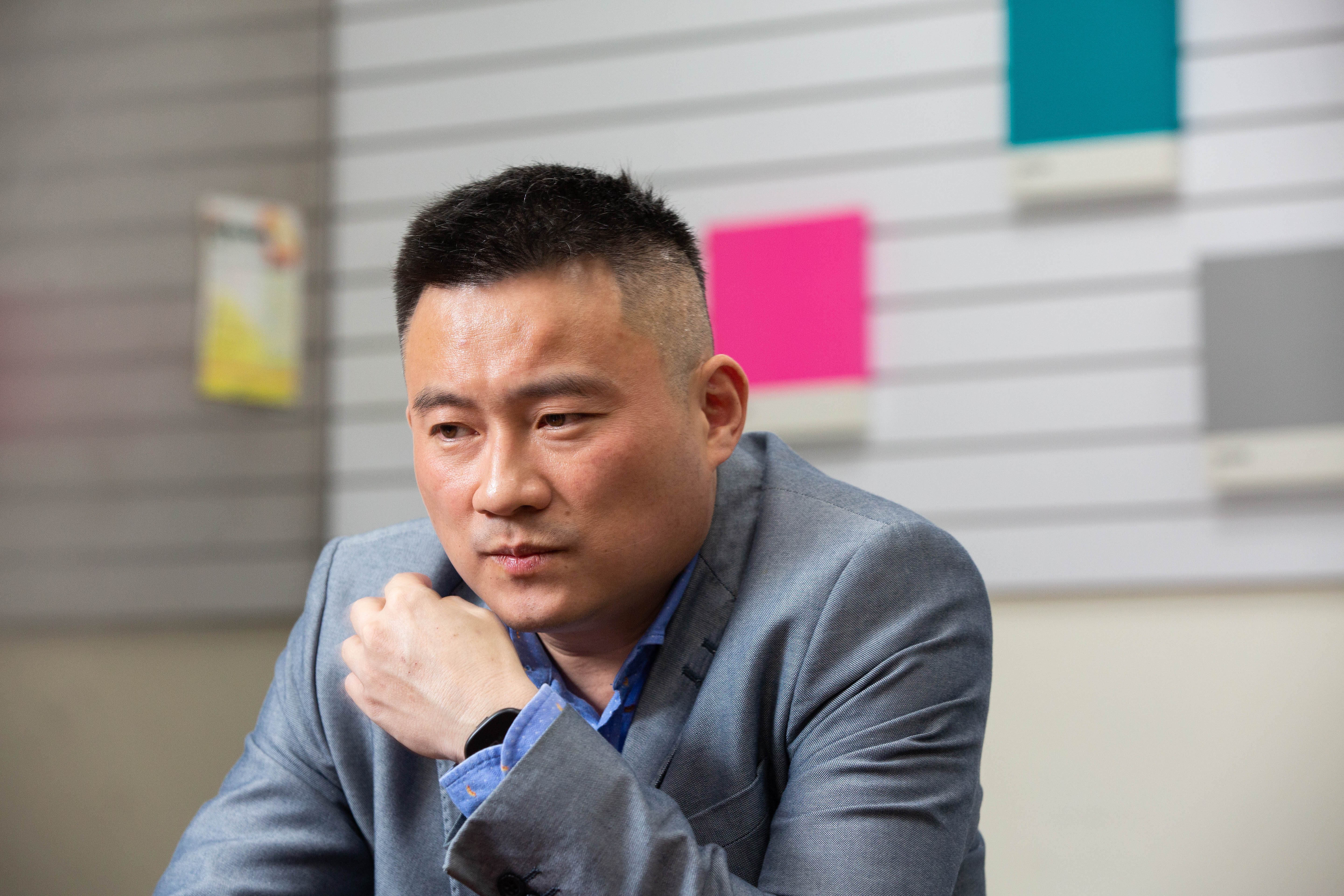 上個月，潘威志的父親潘慶瑞在睡夢中過世，提起父親，潘威志的語氣難掩落寞。