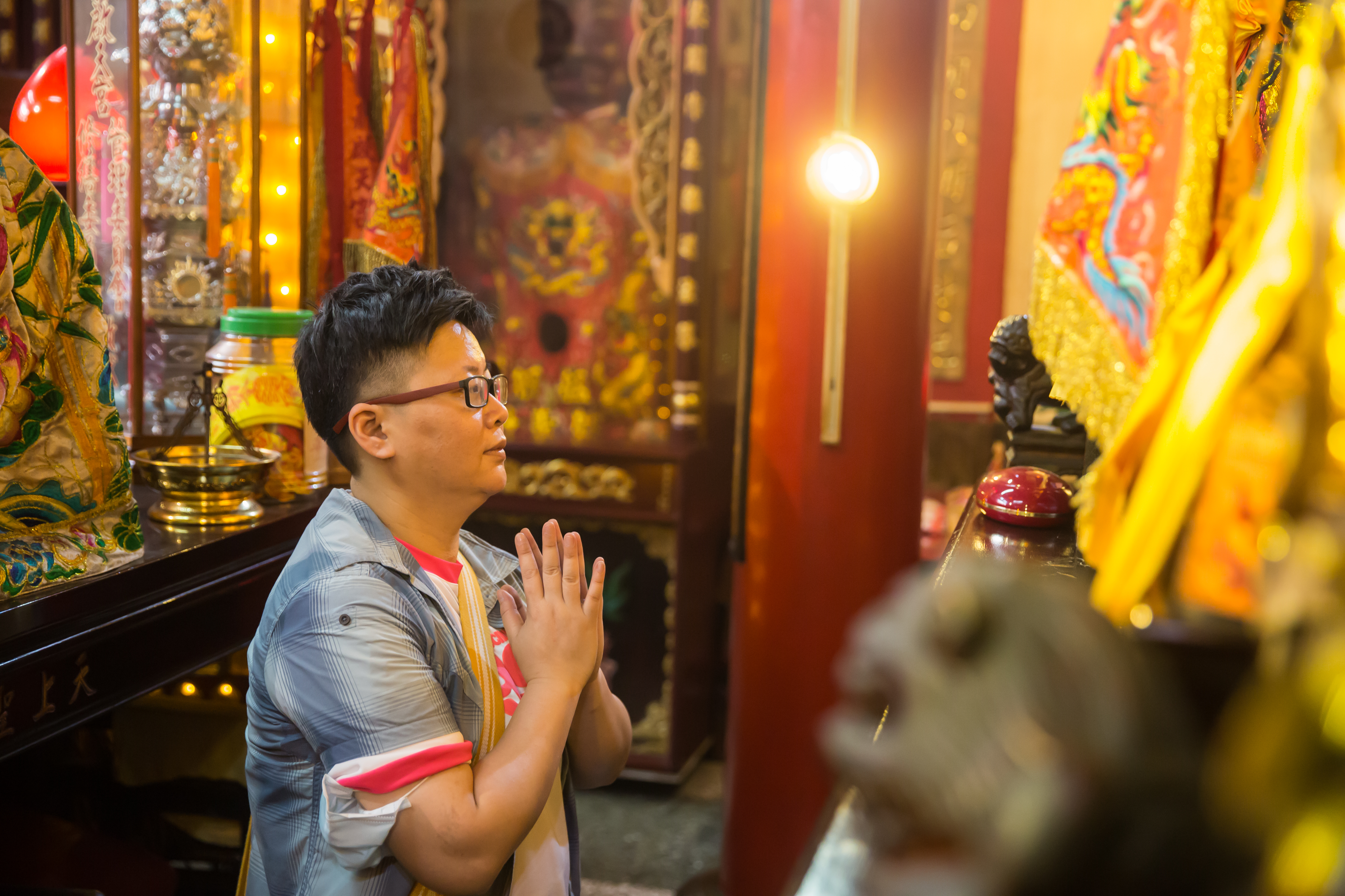 辜凱鈴參與許多萬華的宮廟文化活動，最常去的是供奉媽祖的啟天宮，壓力大時還會去找她口中的「默娘」談心。