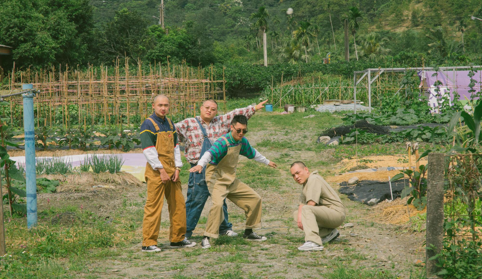 饒舌團體臭屁嬰仔新歌〈弱山雞〉,唱出追求成功的願望。(混血兒娛樂提供)