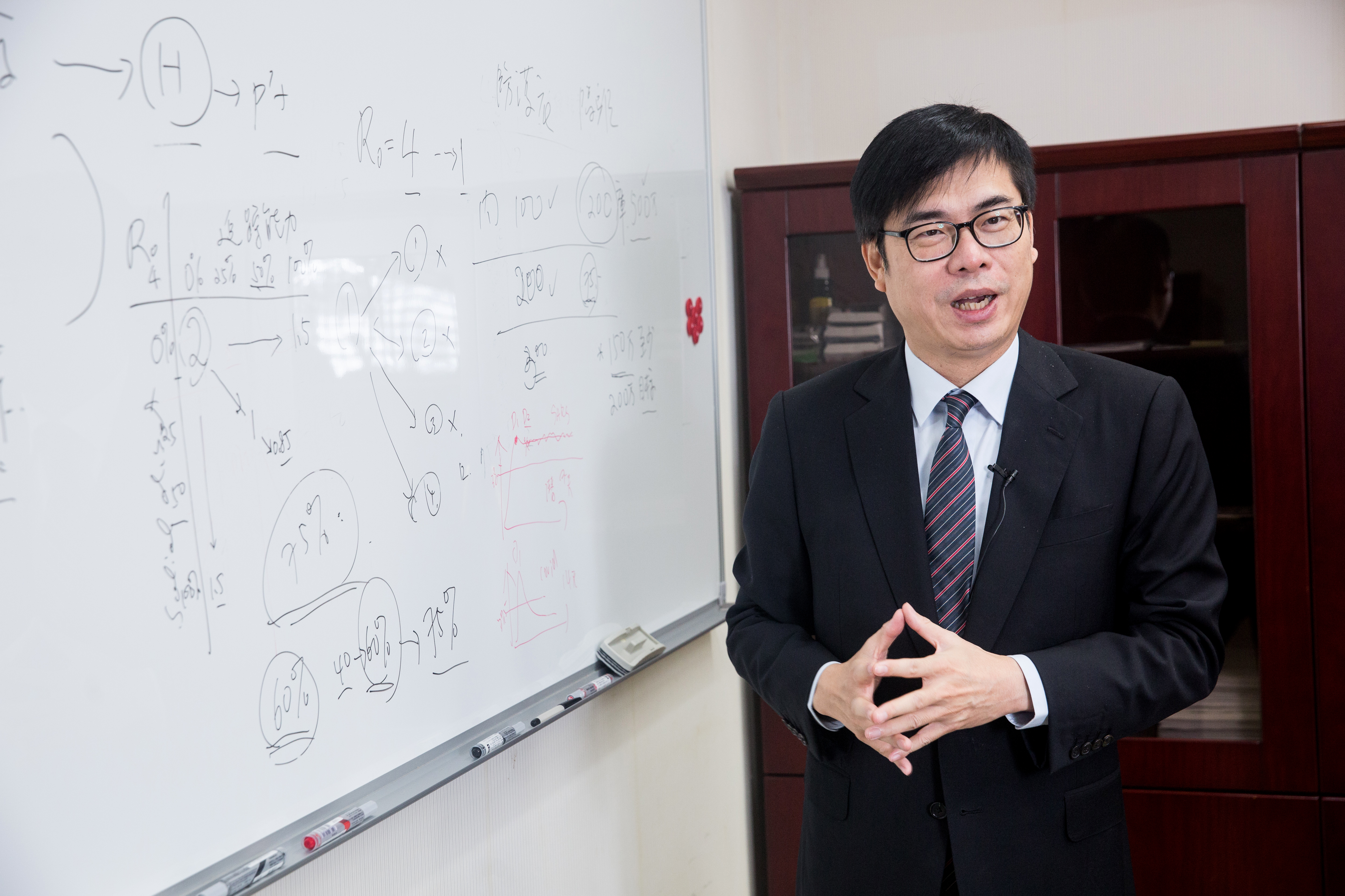 行政院副院長陳其邁今晚將與美國衛生部副部長進行視訊會議，討論新冠肺炎的防疫措施與台美間的合作。（資料照）　