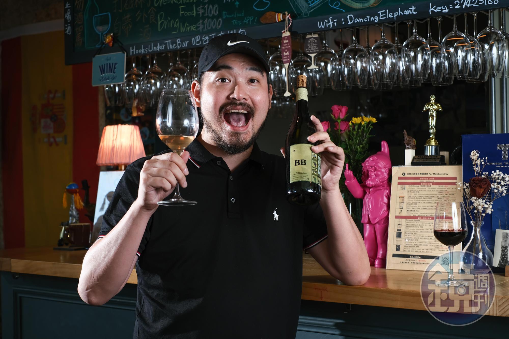 「新生活葡萄酒」負責人張博維(Jason)致力推廣好玩、價格親民的西班牙酒。