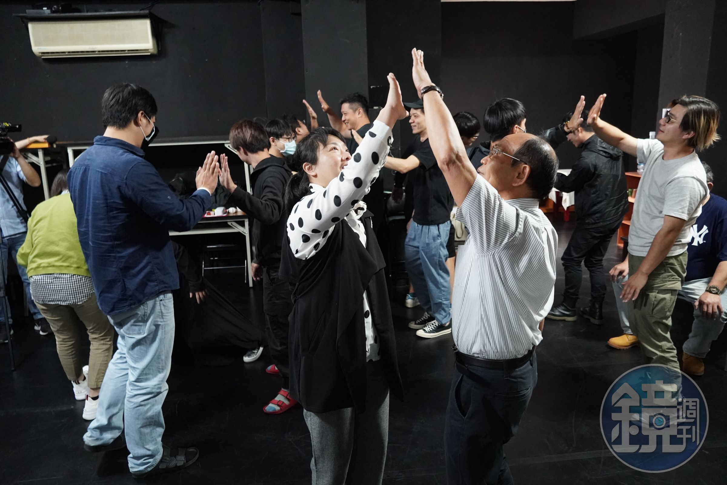 新冠肺炎疫情重創表演藝術界，紙風車劇團聯合專業師資為劇場人員開設「技術人才進修班」。（紙風車劇團提供）