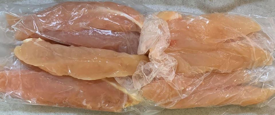 備妥雞里肌肉。