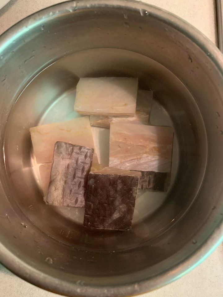 魚鯗要泡水8小時,早上就要處理。