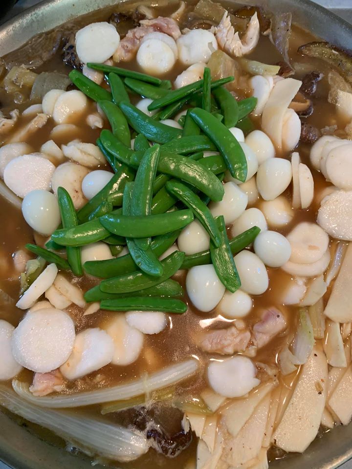 把甜豆放入。