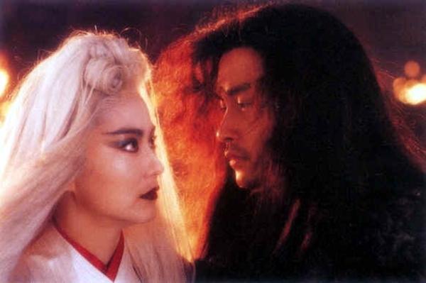 儘管林青霞與張國榮還曾合作過其他幾部戲,但《白髮魔女傳》是兩人唯一的愛情武俠代表作。(華映提供)
