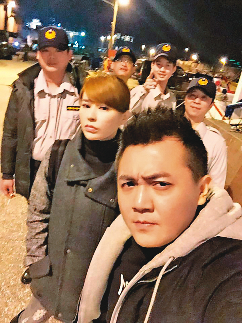 高盟傑曾在《甘味人生》中飾演警察隊長，現實生活中卻因犯罪被警察抓走。（翻攝自高盟傑臉書）