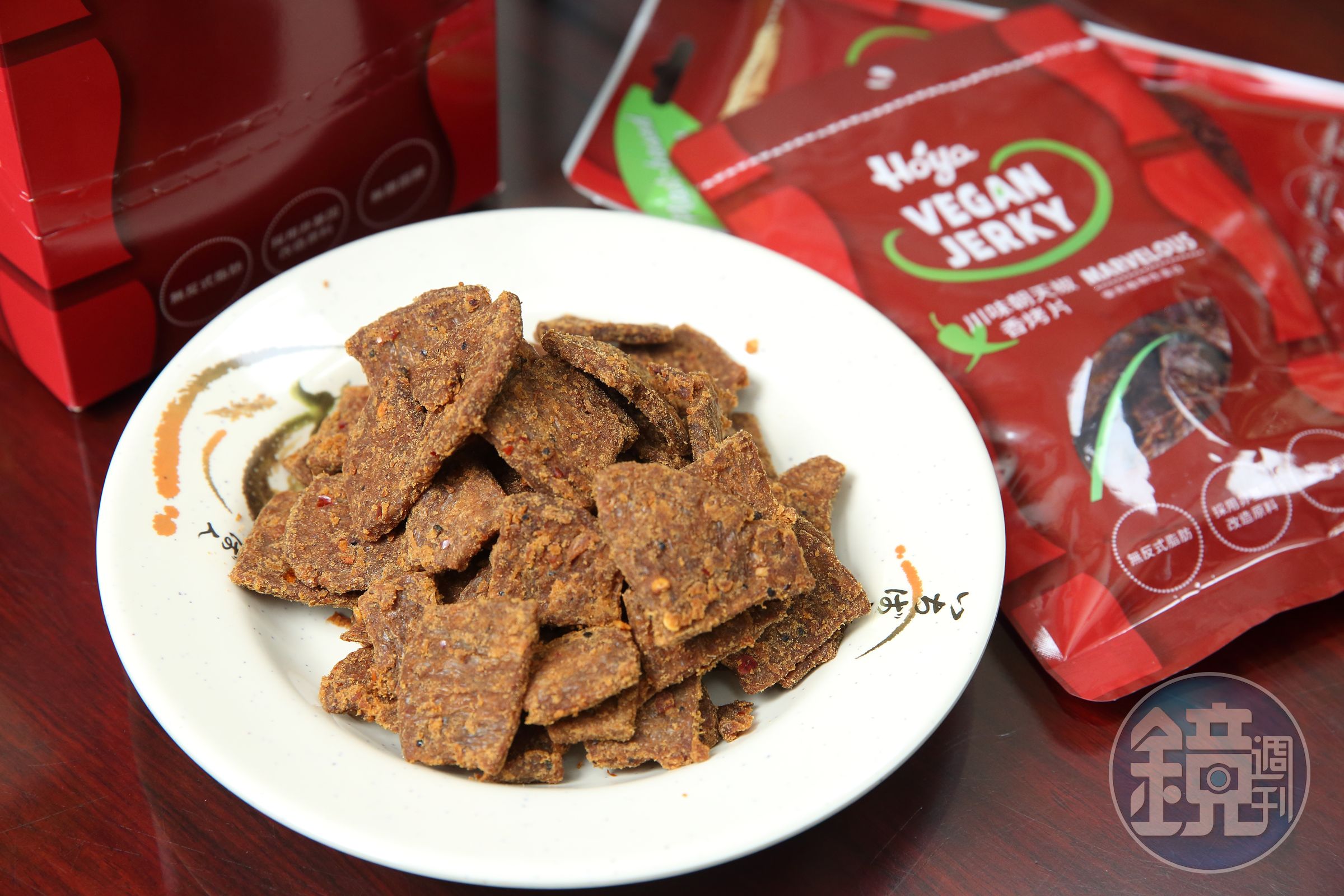弘陽的人造肉乾外銷到10多個國家，連英國肉乾大廠都請他代工素食肉乾。