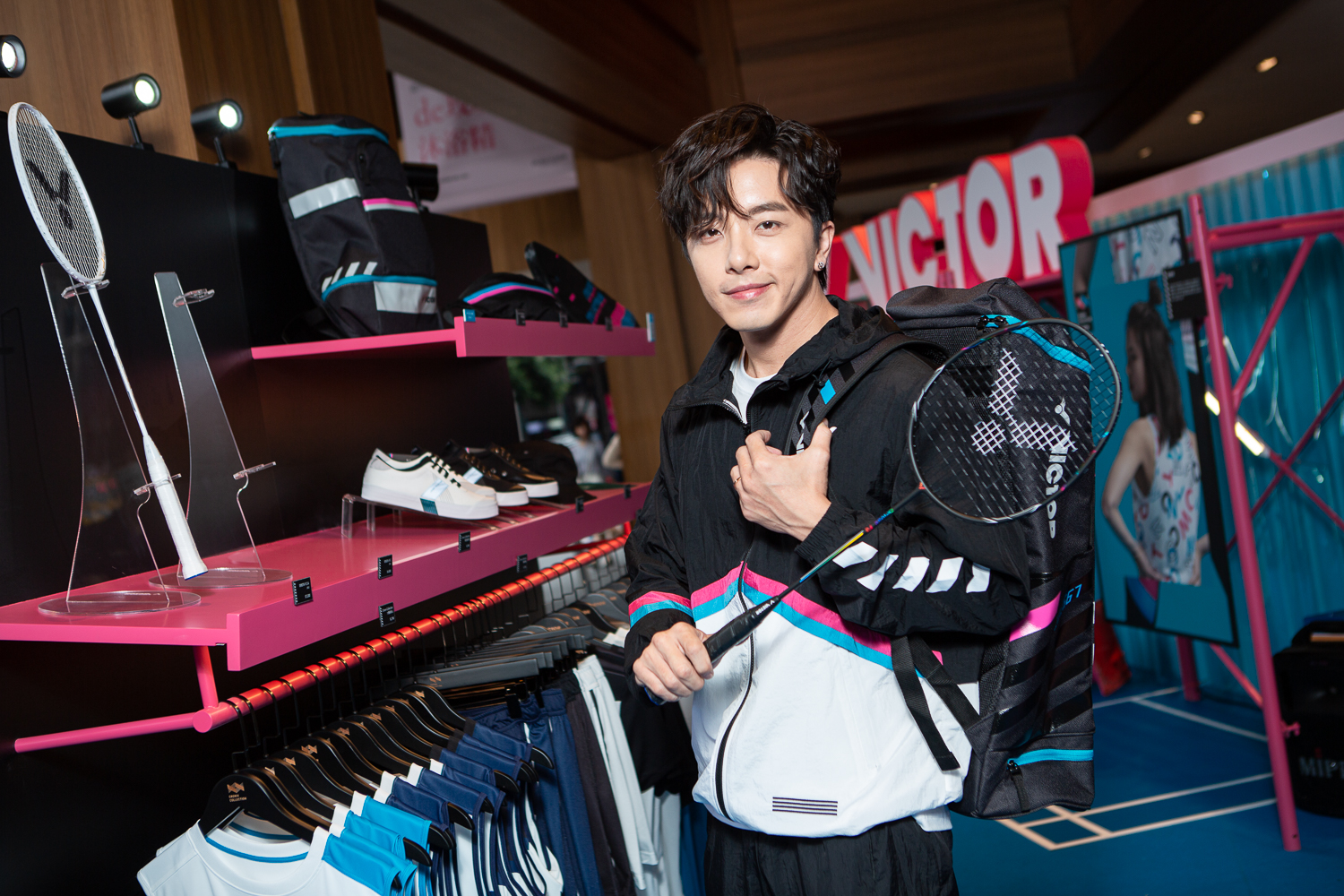 坤達受邀出席運動品牌VICTOR快閃店開幕活動。（VICTOR提供）