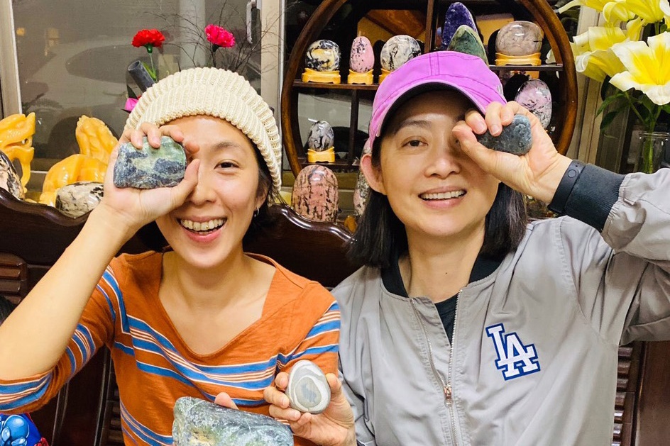 最近不排戲，讓劉瑞琪有時間到花蓮找林辰唏。（全民大劇團提供）