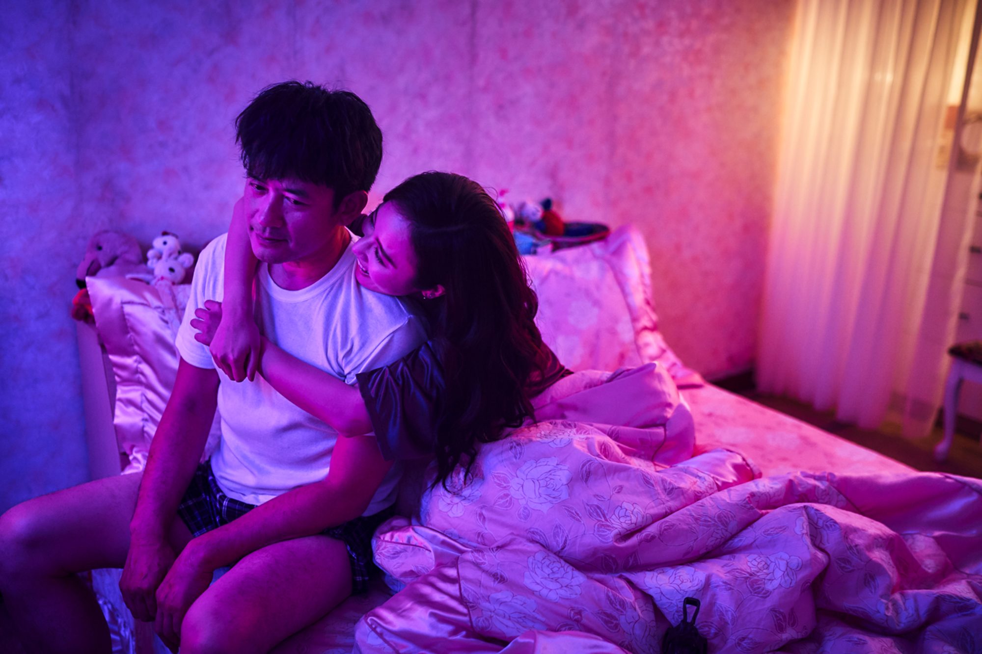 柯叔元和方宥心在《做工的人》中有親密床戲。（大慕影藝提供）