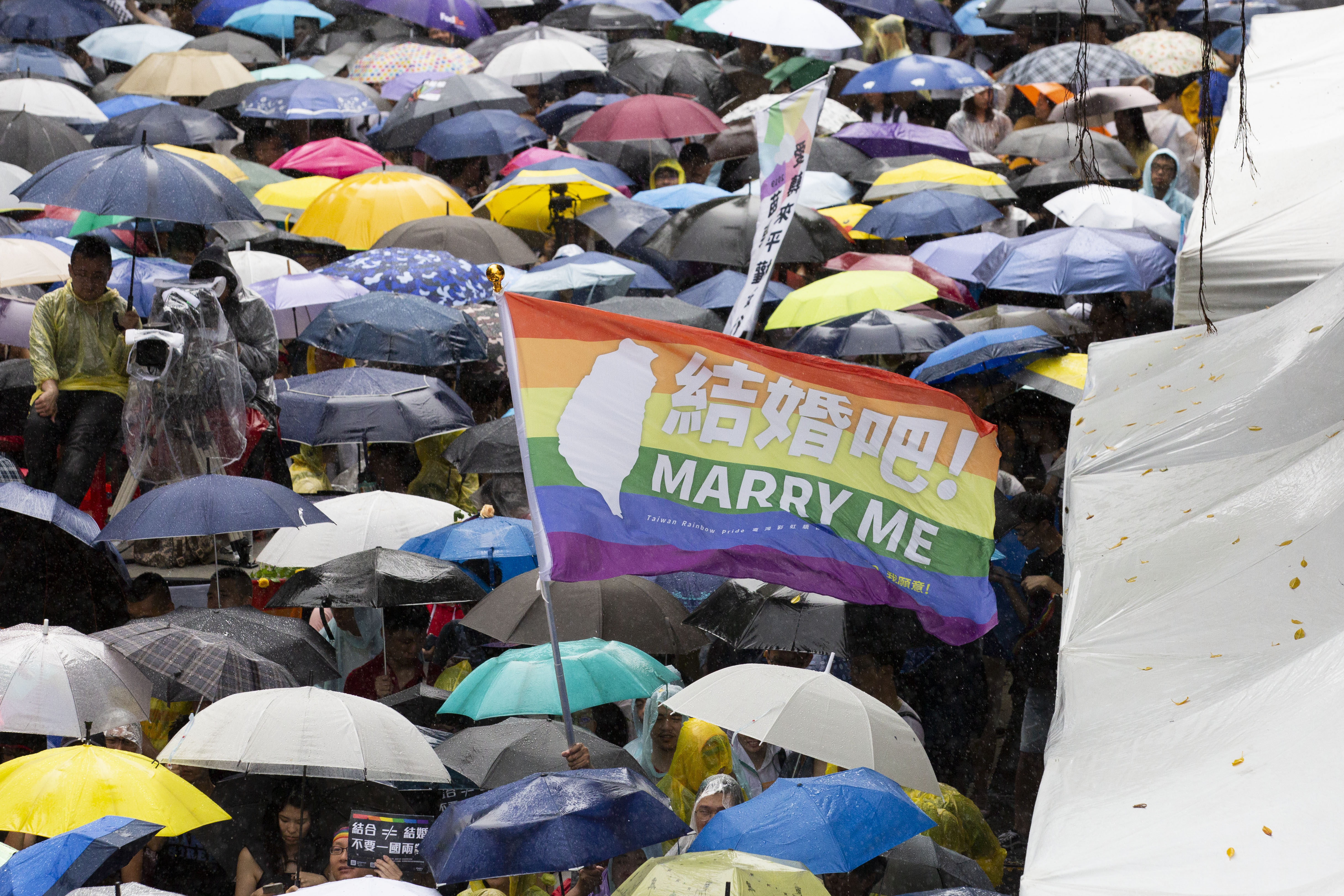 台灣同婚專法上路即將滿週年，伴侶盟呼籲大眾關注跨國同婚合法議題。（本刊資料照）