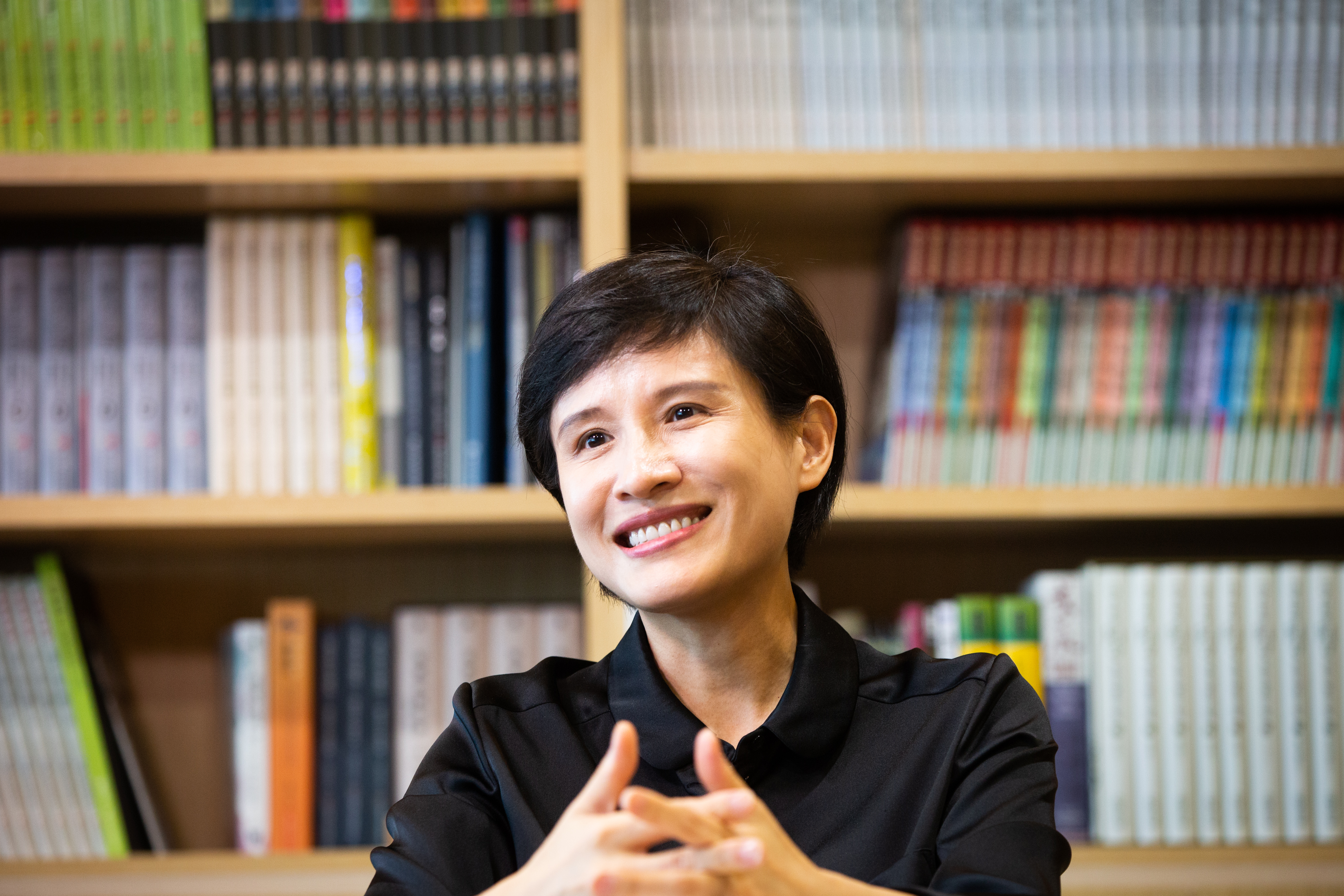 文化部長鄭麗君謝謝蘇院長的成全，讓她可以回家盡為人父母的責任。