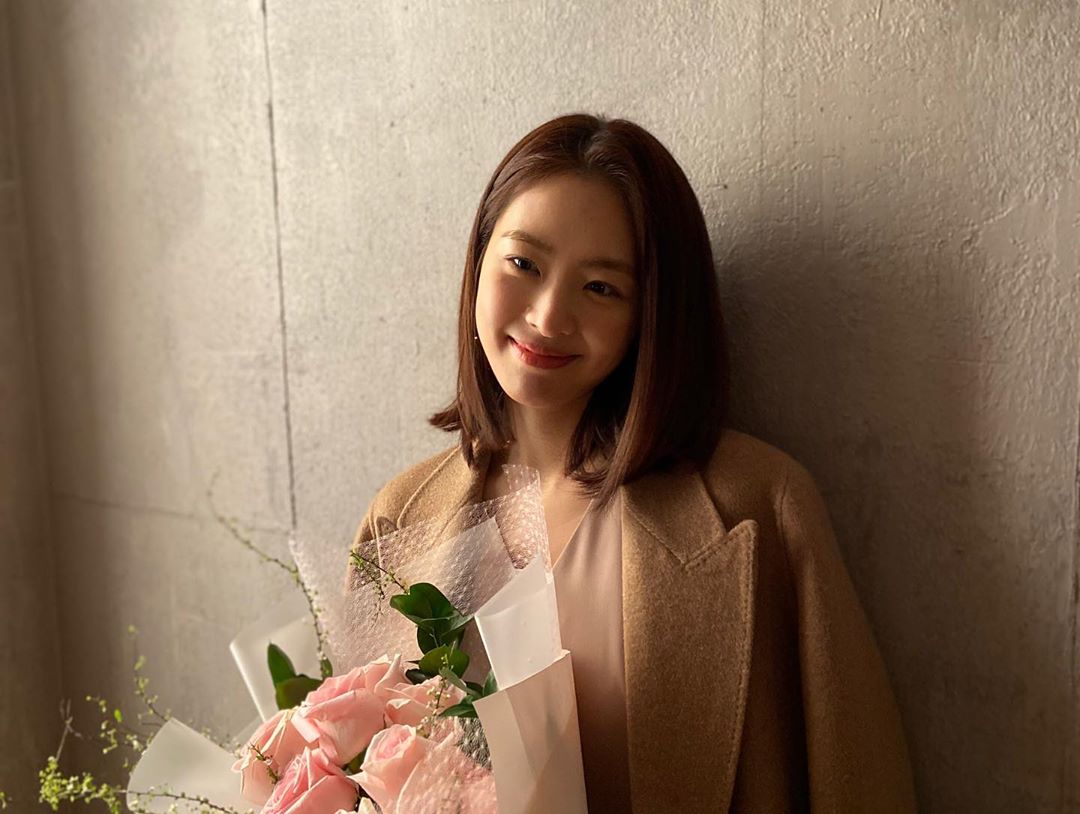 韓國女星李沇熹將當6月新娘。（翻攝李沇熹IG）