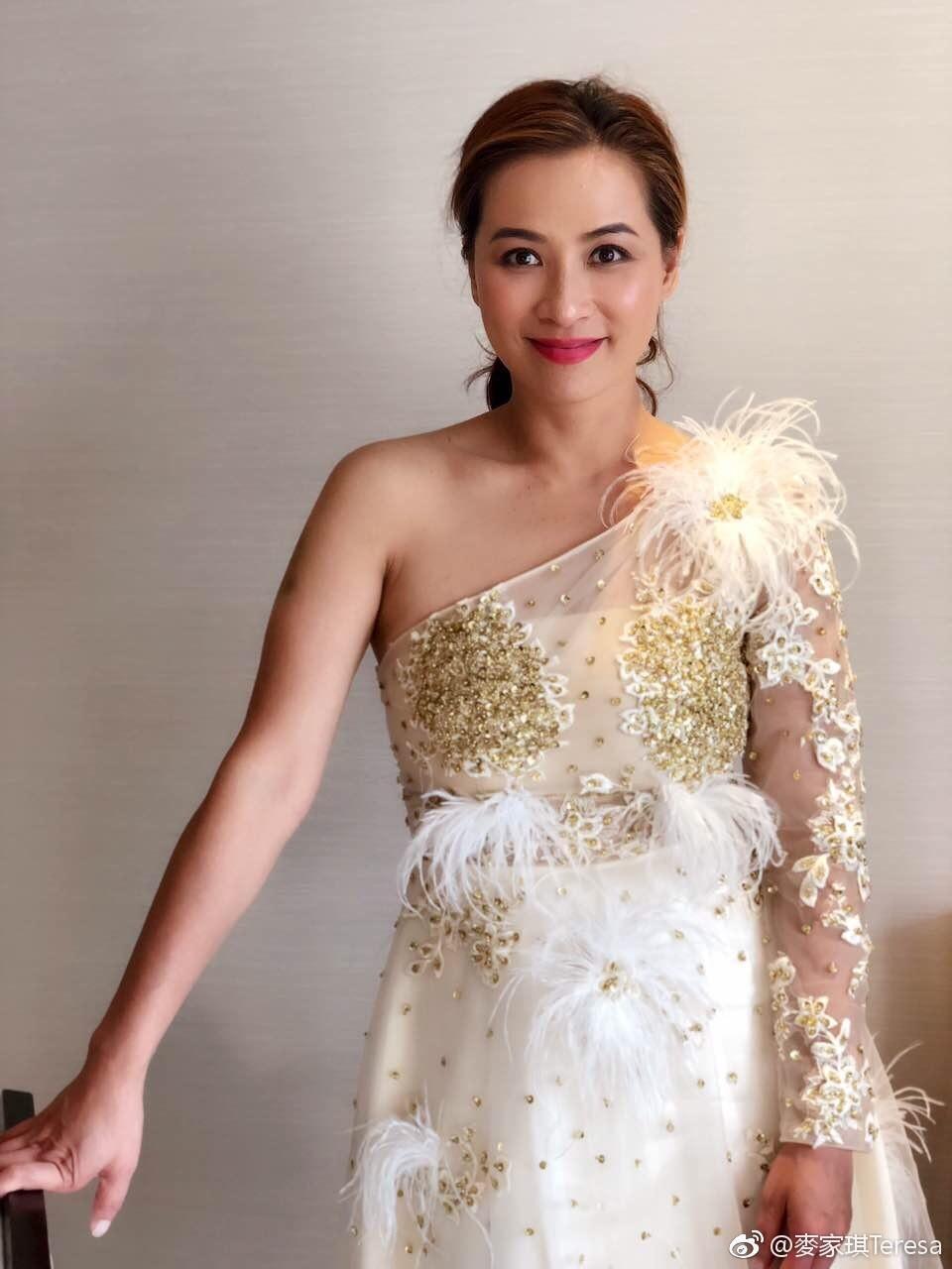 麥家琪對於當年未成年拍攝裸照一事，至今仍感到後悔。（翻攝自麥家琪微博）