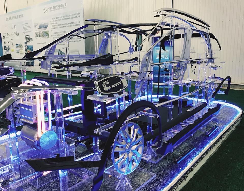 敏實集團的主要產品包括汽車外飾件、車身結構件、鋁部件及電動車電池盒，每10台車就有4台採用集團零件。（敏實集團提供）