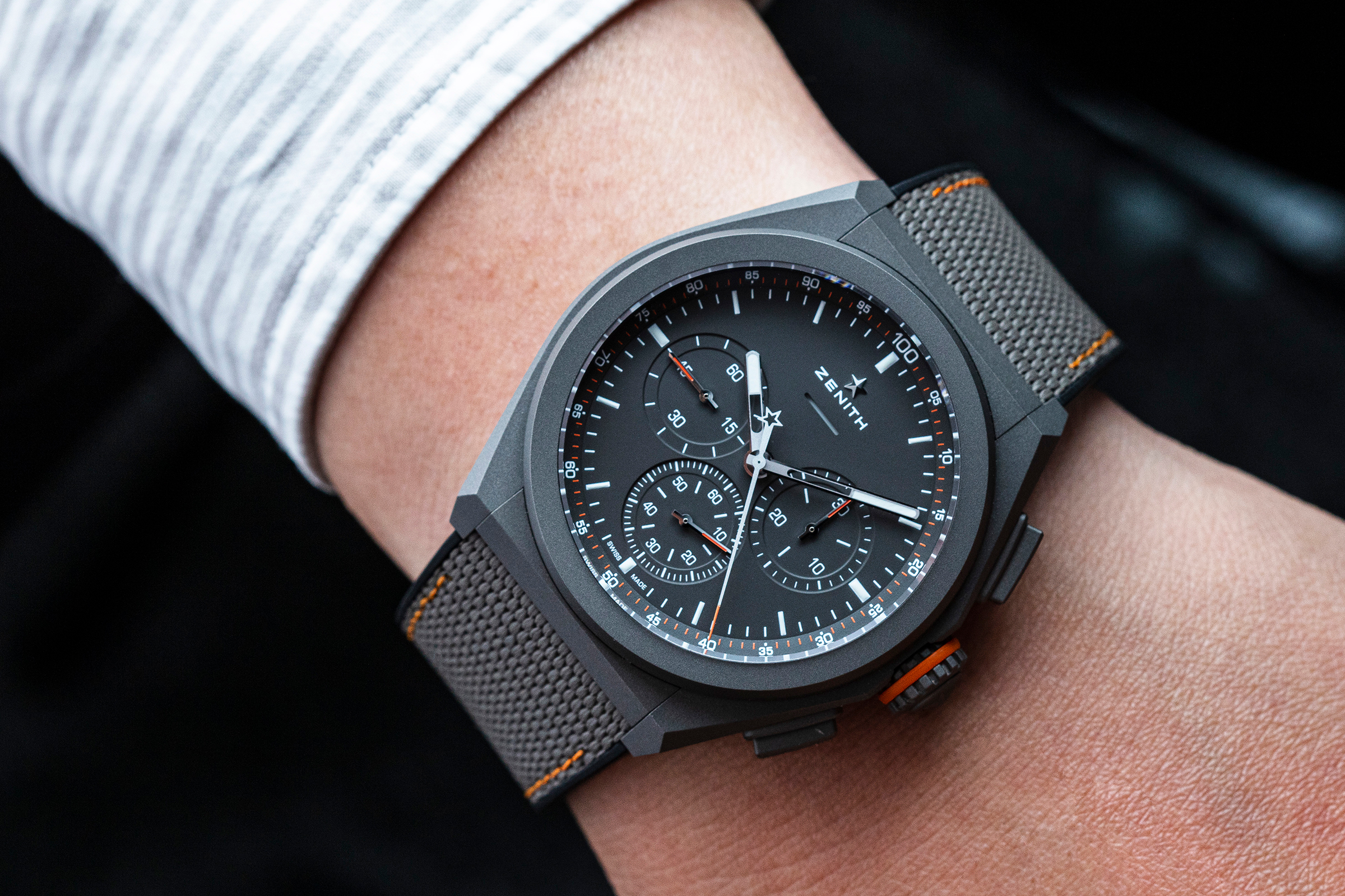 ZENITH與LAND ROVER攜手合作的全新聯名款：Defy El Primero 21 LAND ROVER Defender。