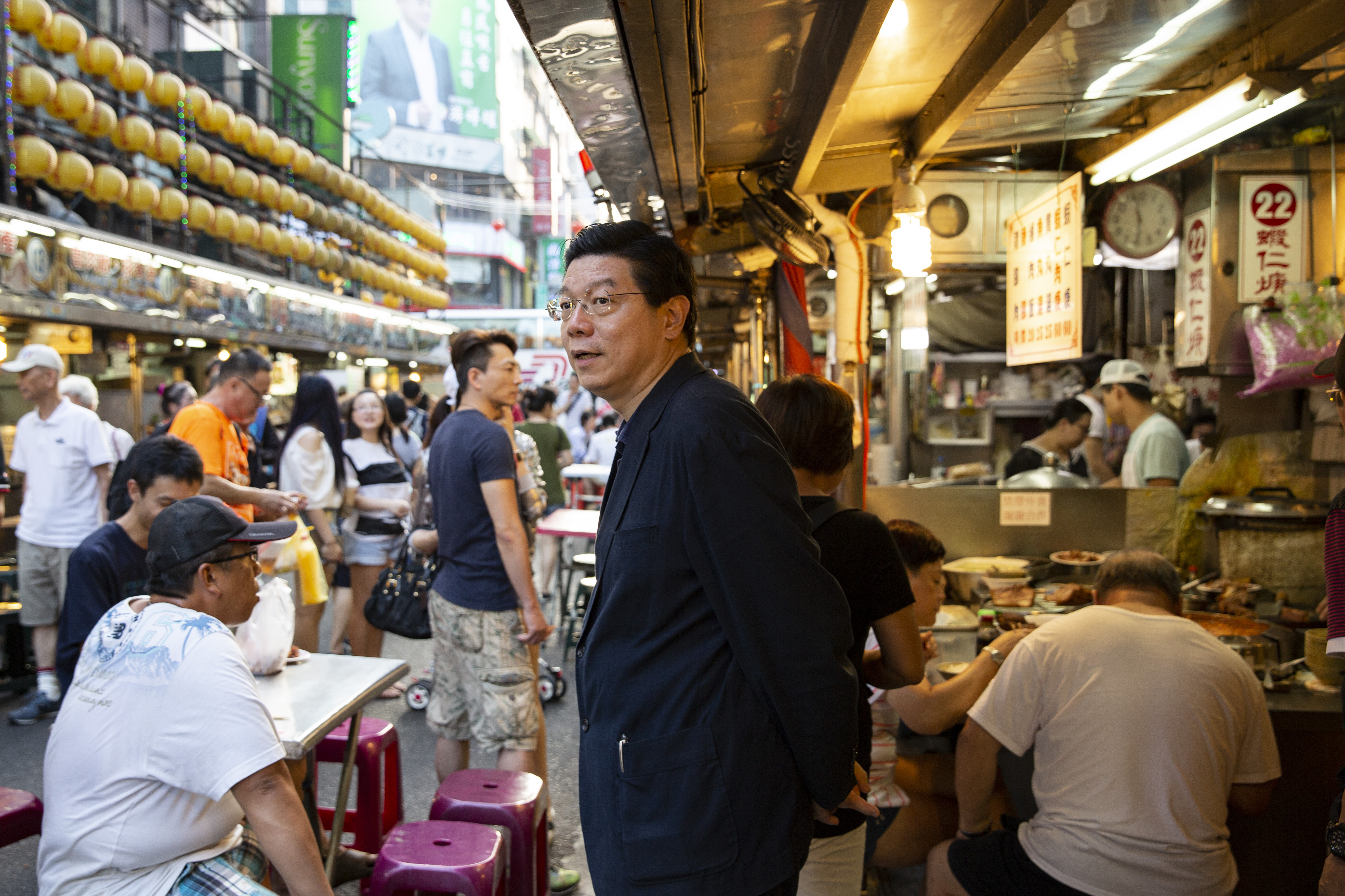 《鏡週刊》社長裴偉的記憶力極佳，吃過的味道基本都記得，因此頗能複製名店好菜，現在也公開他自己的廚房筆記。（攝影：王漢順）