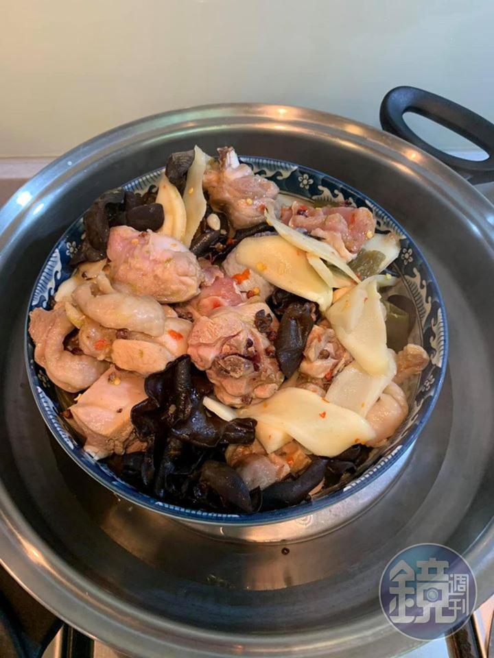 對照組只要蒸25分鐘就可以吃了。
