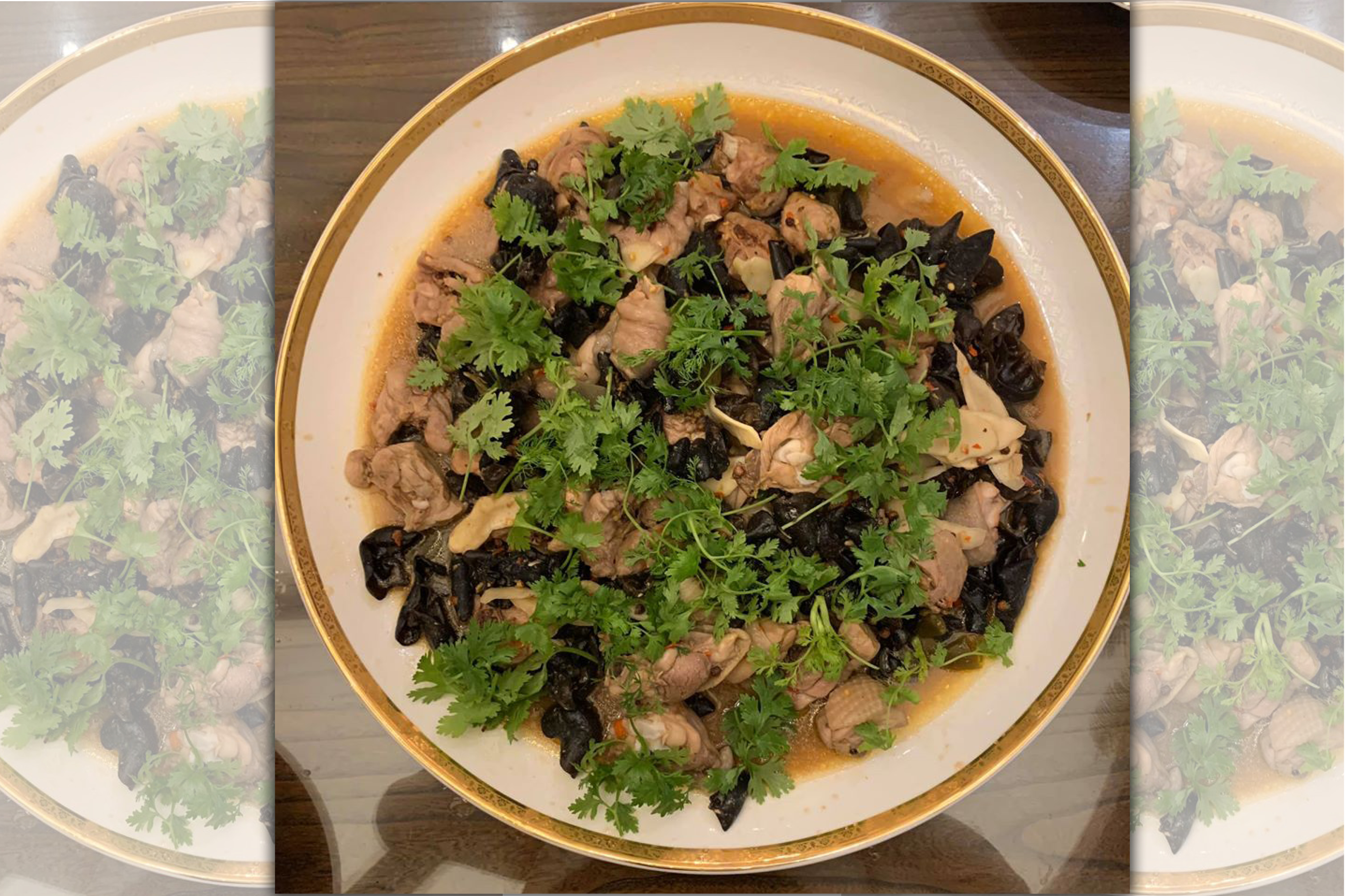 簡單蒸煮即成的「雲耳酸辣汽鍋雞」，是一道味道極佳的初夏開胃料理。