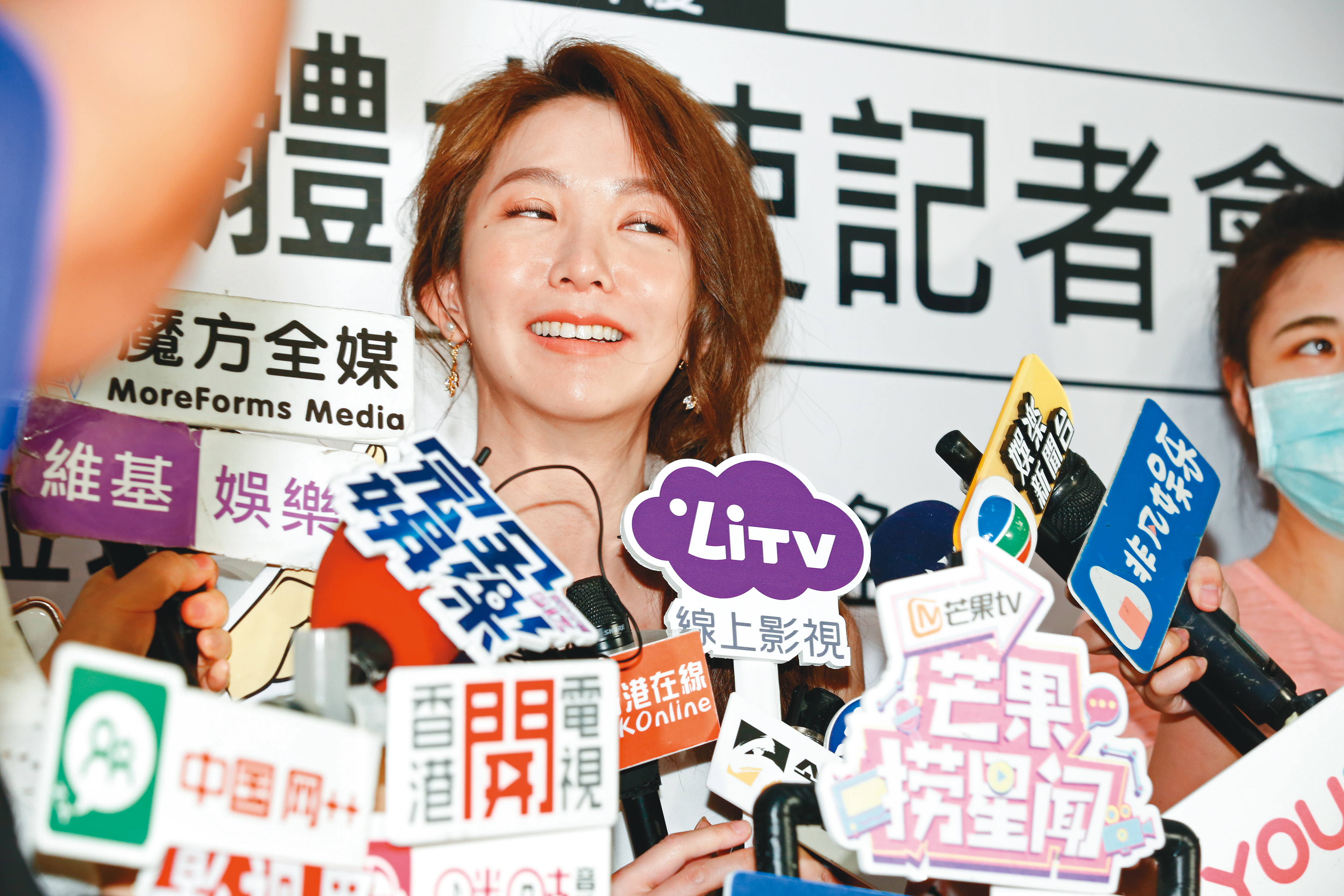 	郭書瑤自認過去「白目難相處」，如今她出席活動也身體力行。