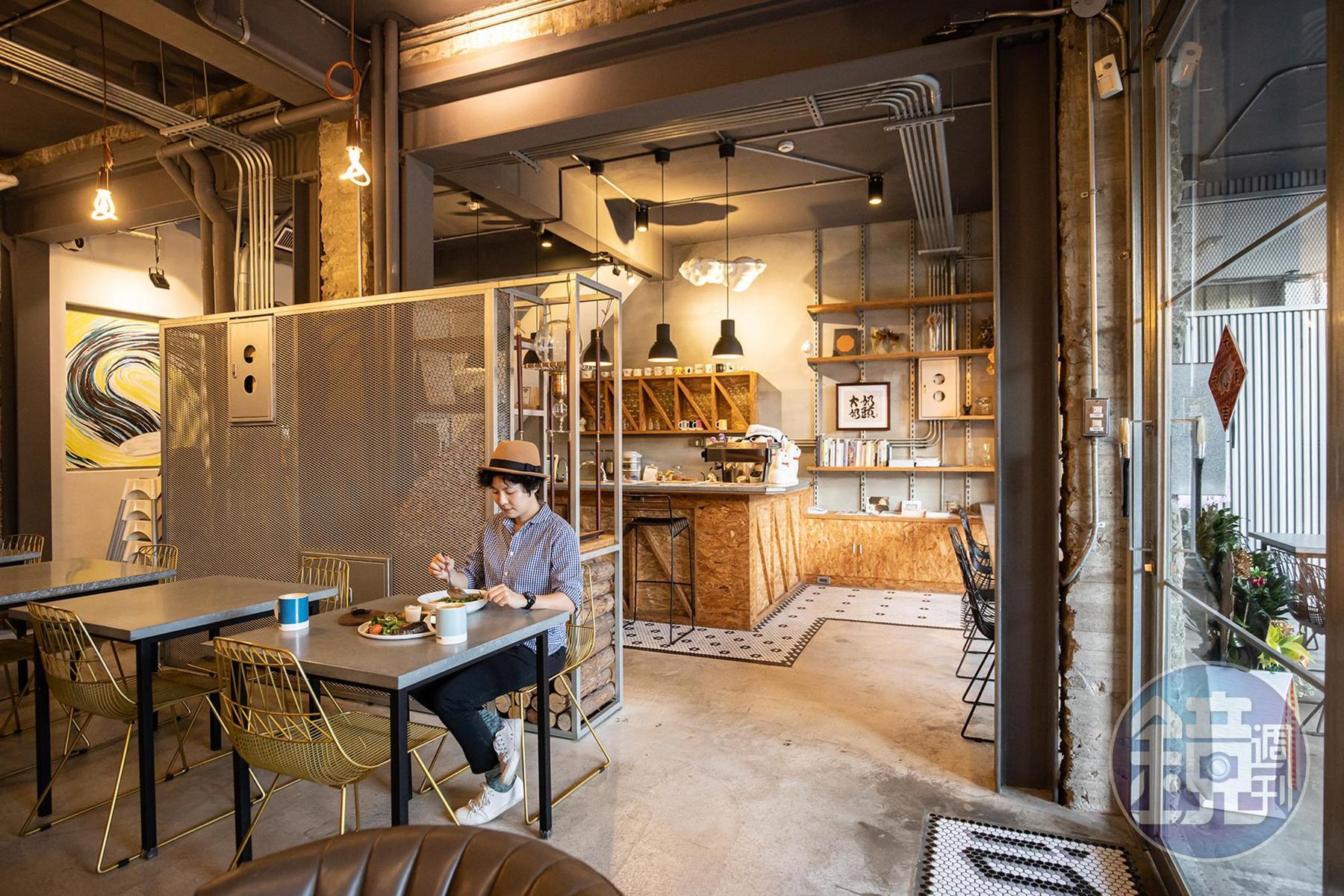 畫室的一樓是由「Day In」經營的Brunch輕食餐廳。 