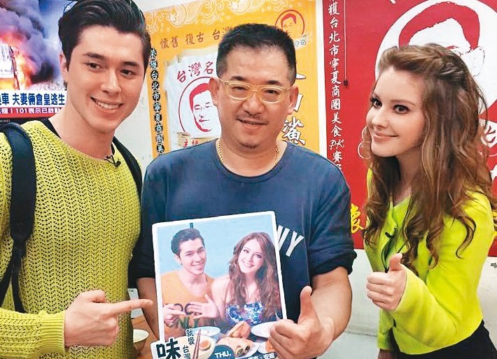 楊中化賣爆漿大貢丸，月收入破百萬。（翻攝自楊中化臉書）