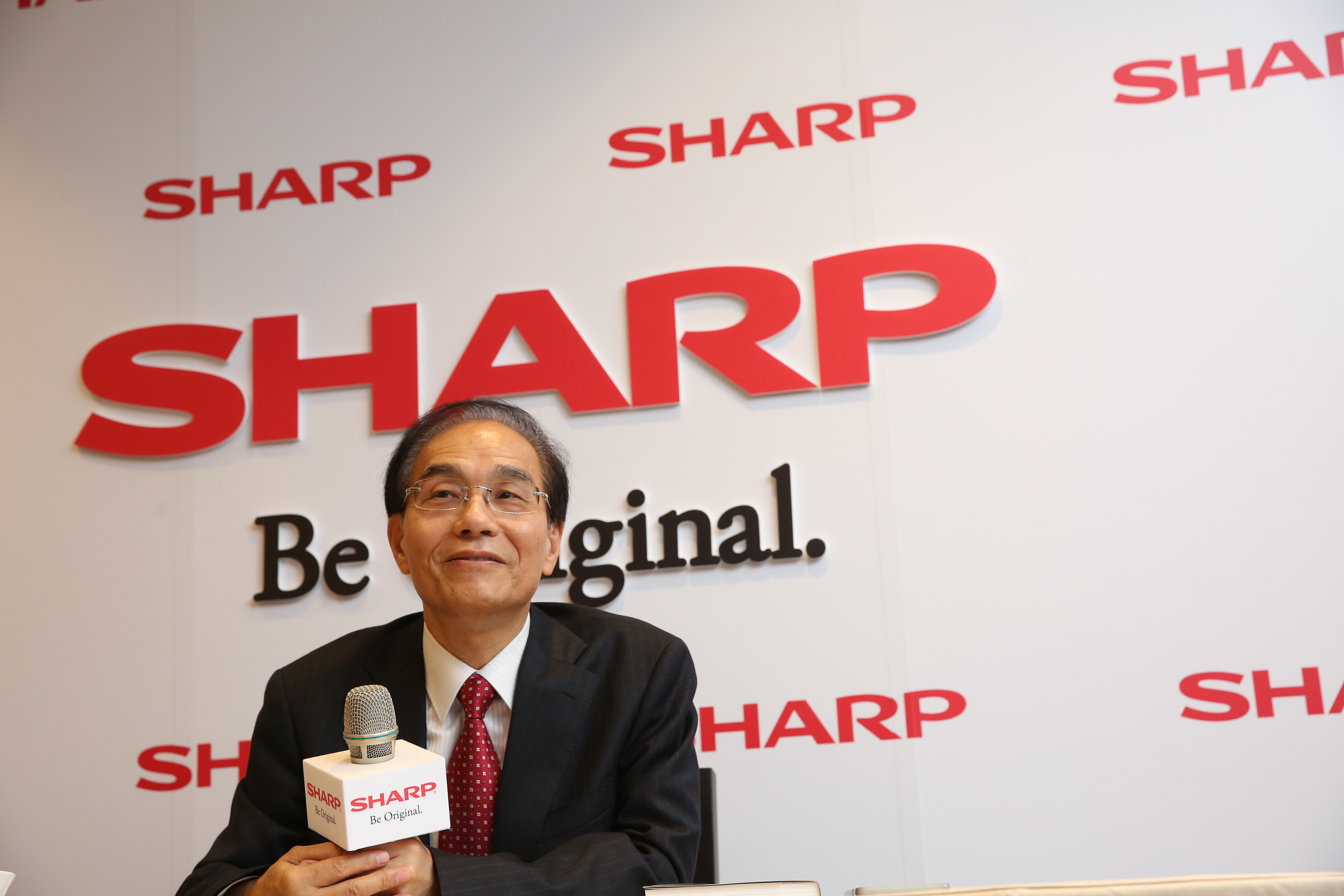 夏普現任台灣人會長兼社長戴正吳將卸任社長職務，擔任會長兼執行長（CEO）。