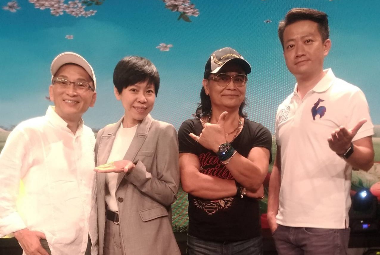 信吉衛視重磅出擊，推出由沈文程、曾心梅聯手主持的大型精緻音樂歌唱節目《台灣大歌廳》，由音樂不老神童孔鏘擔任歌唱音樂編排總監。（信吉衛視提供）