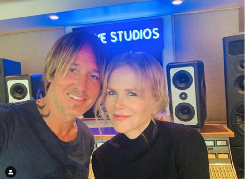 齊斯艾本（左）與妮可基嫚居家防疫，夫唱婦隨。（翻攝自Nicole Nidman官方Instagram）