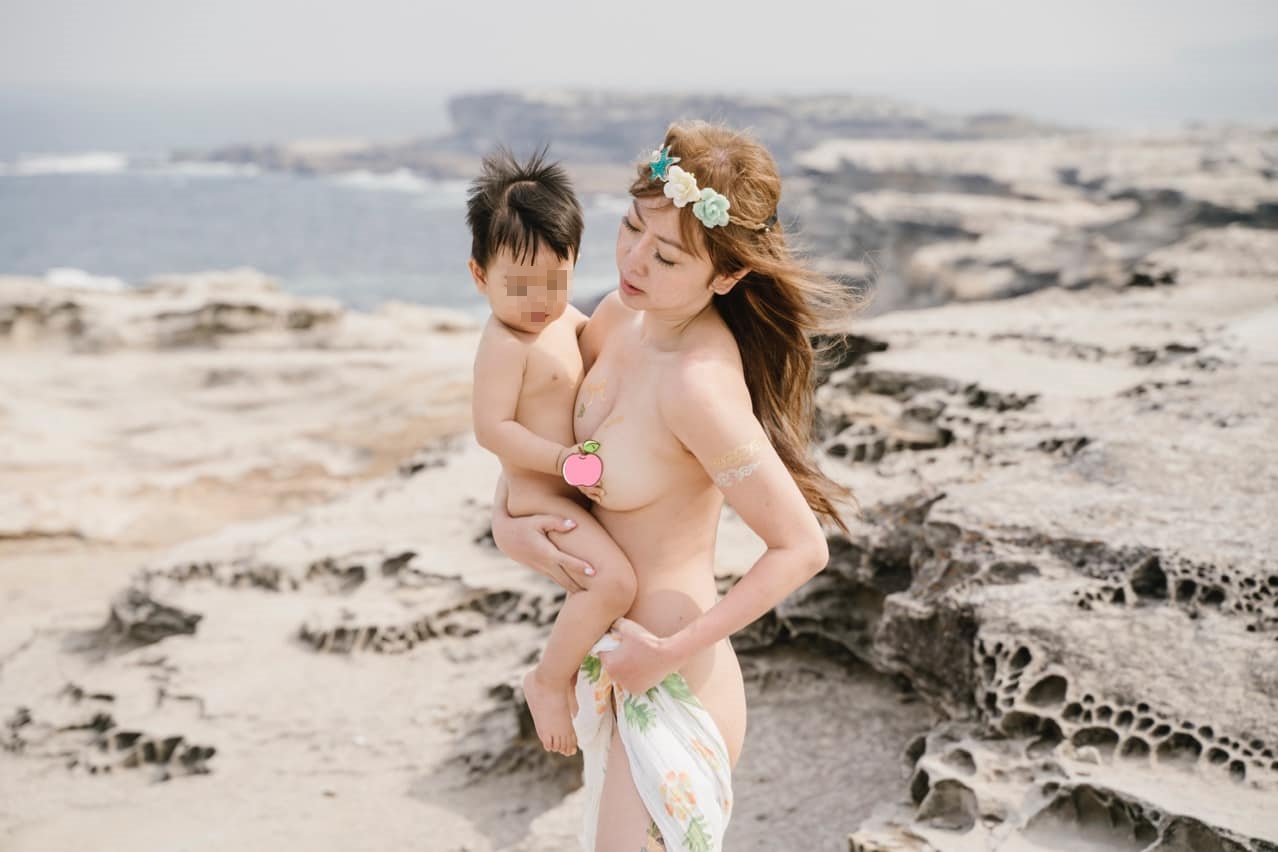 T妹以自身為例，認為這社會對單親媽媽充滿歧視。（圖/翻攝自T妹臉書）