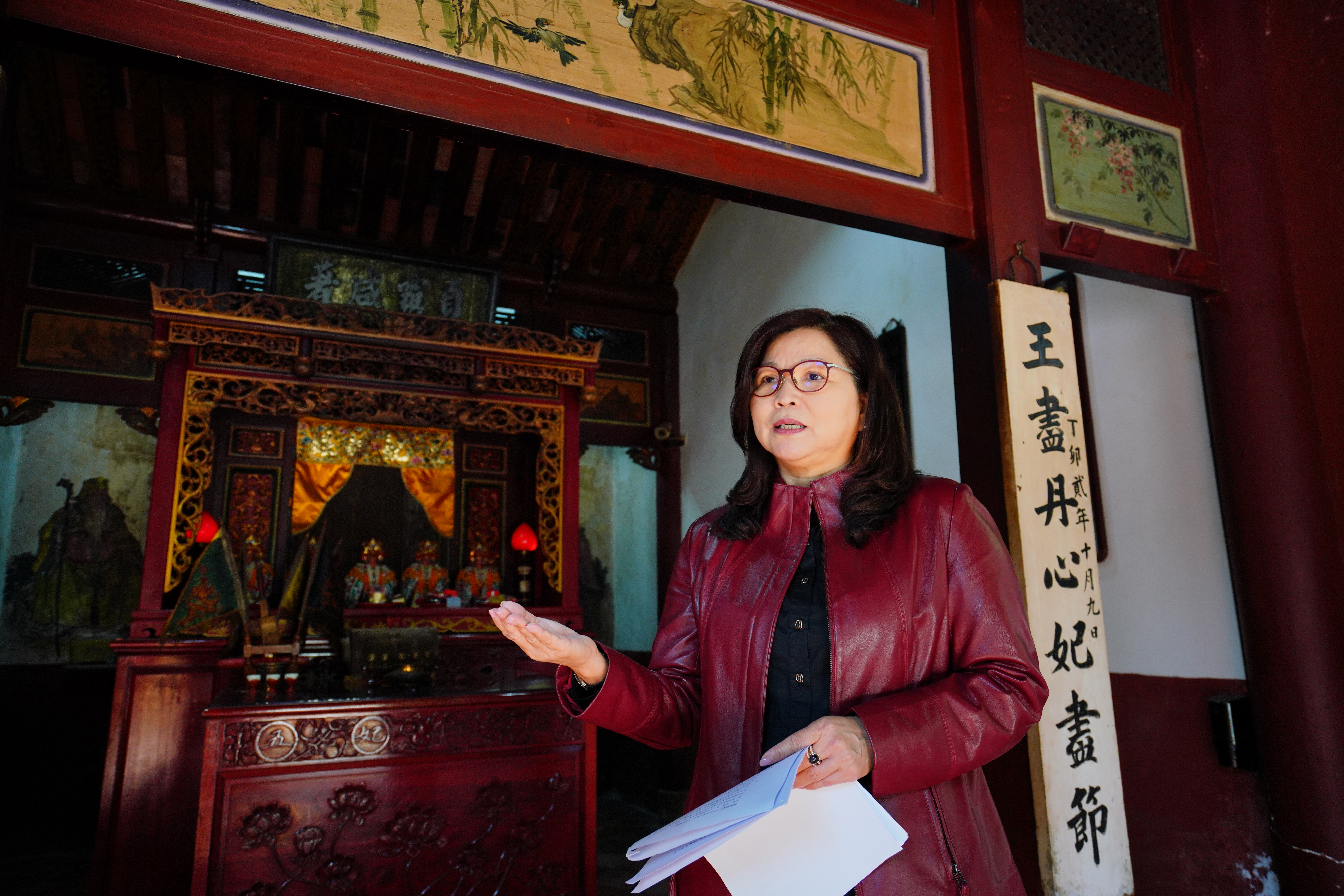 性別平等辦公室執行長劉淑惠希望，大家以人道眼光重新檢視一些古蹟宮廟設立的意涵。