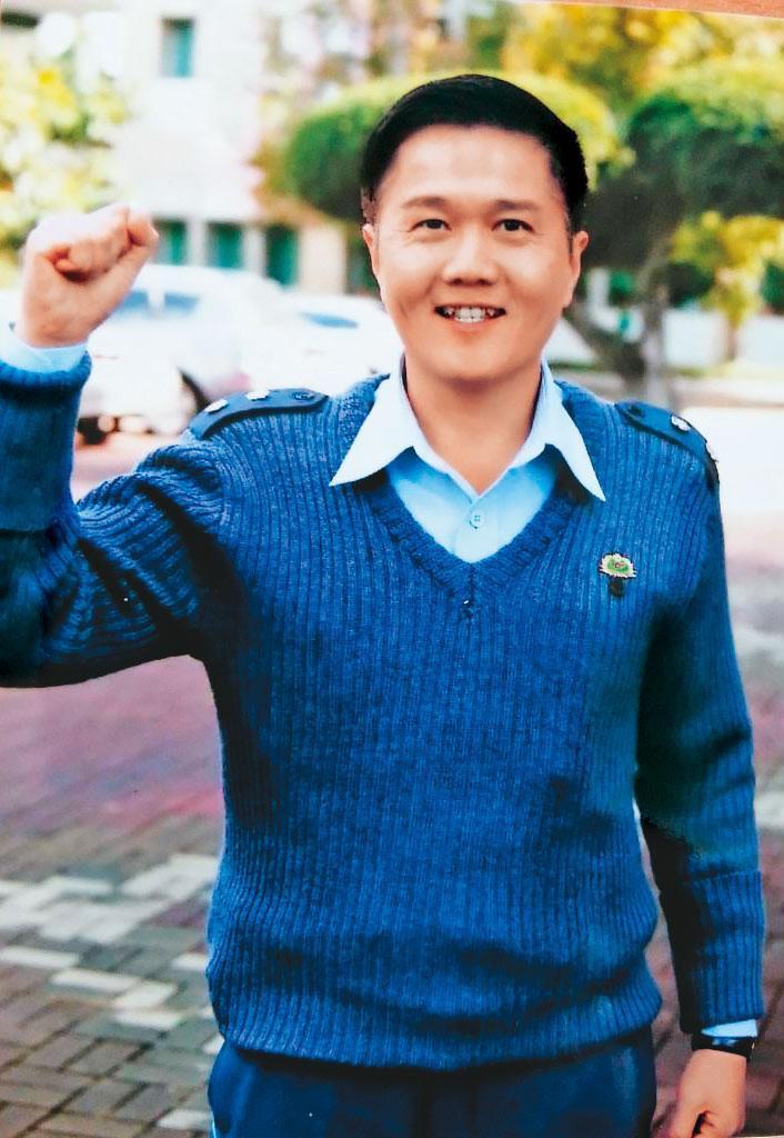 教育部雲林縣聯絡處軍訓督導、上校吳智泰(圖),涉嫌教唆部屬偽造文書。(翻攝臉書)