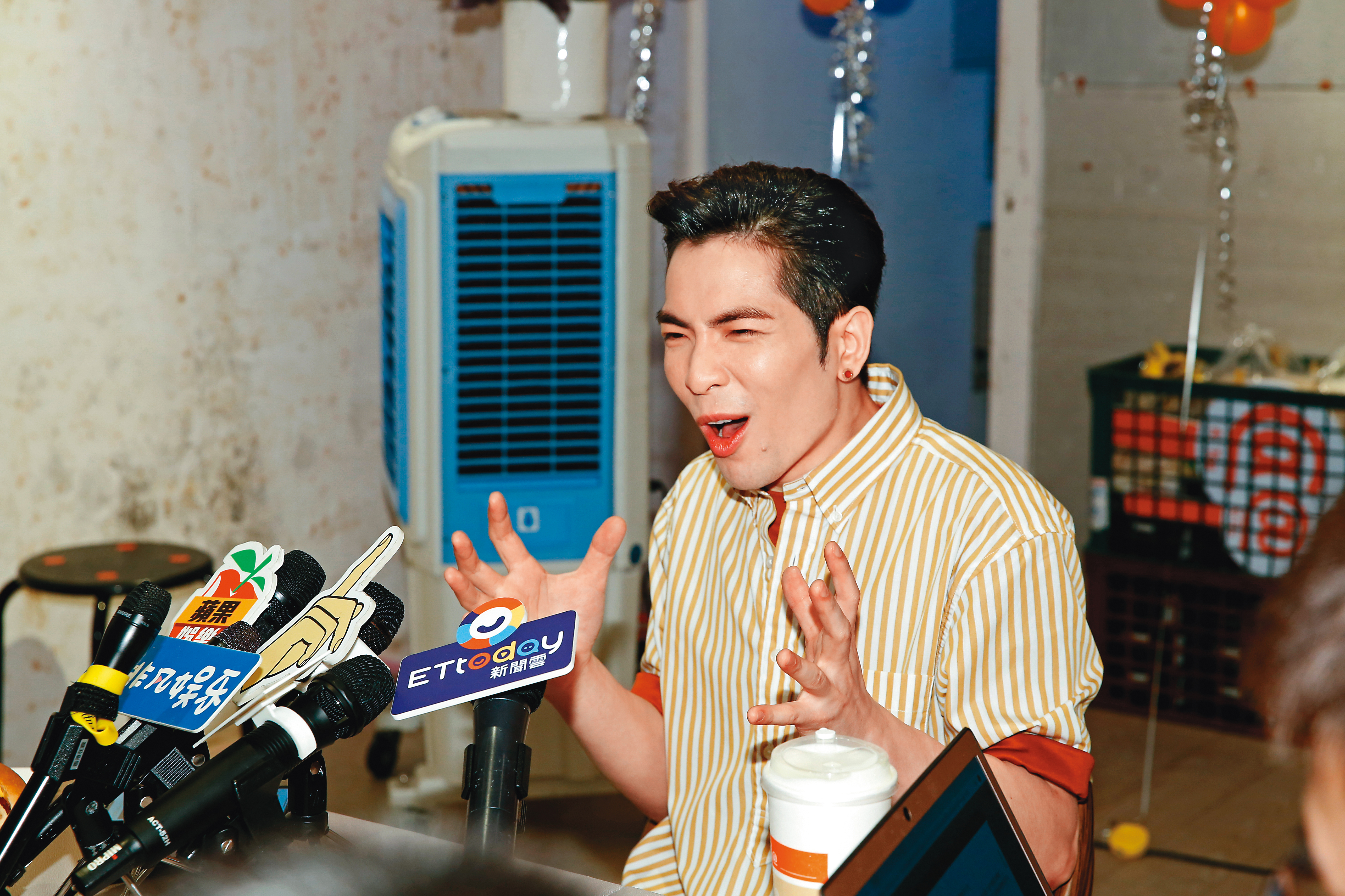 面對媒體，蕭敬騰已經非常能講，啥都能聊而且嘴巴不會出亂子。