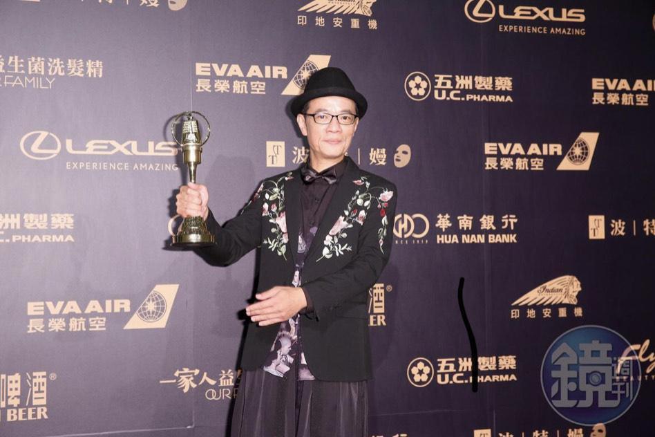 吳朋奉驚傳驟逝家中。