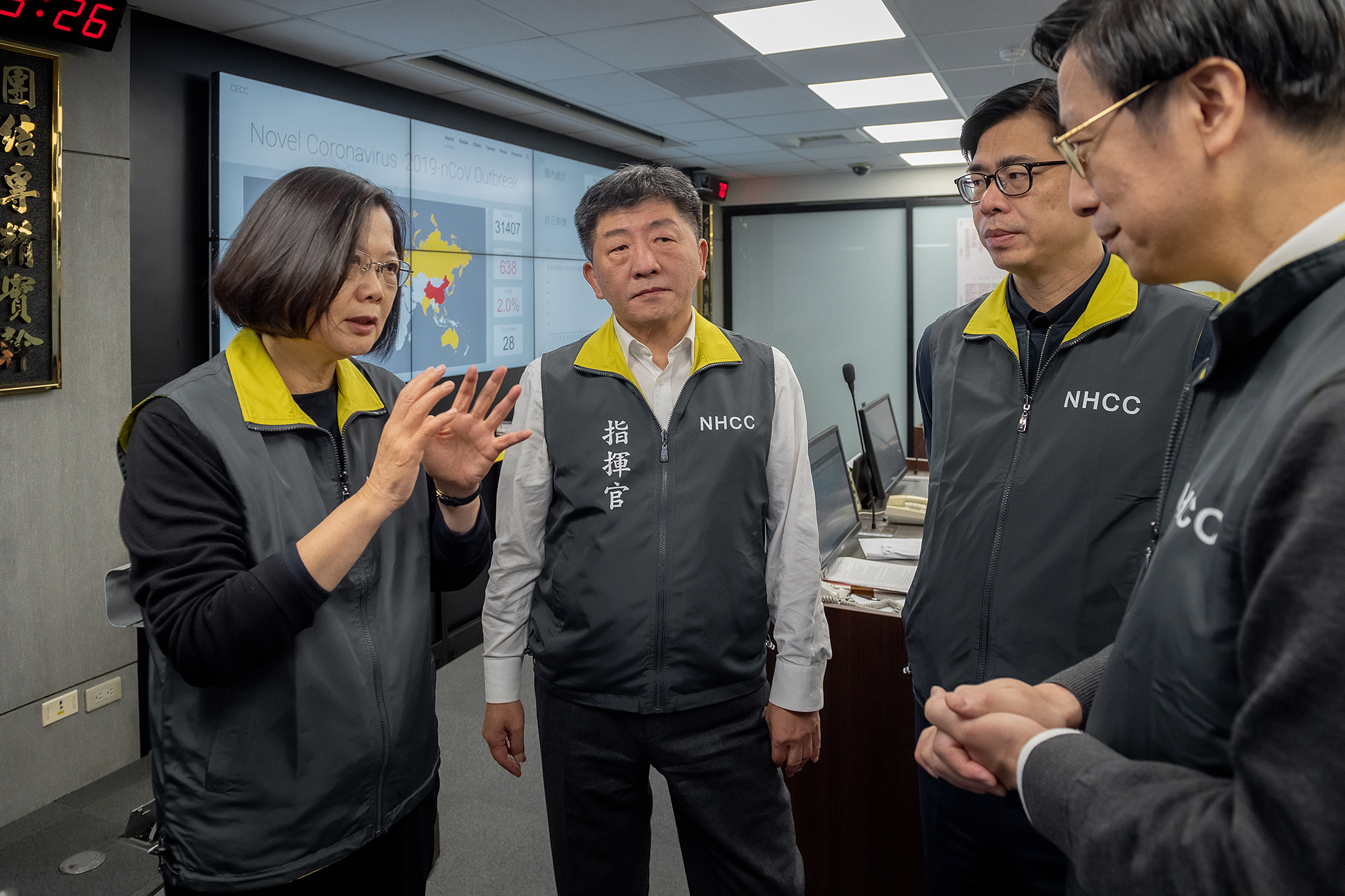 日本朝日新聞社論認為，台灣寶貴的防疫經驗無法共享，是國際社會巨大損失。（總統府提供）