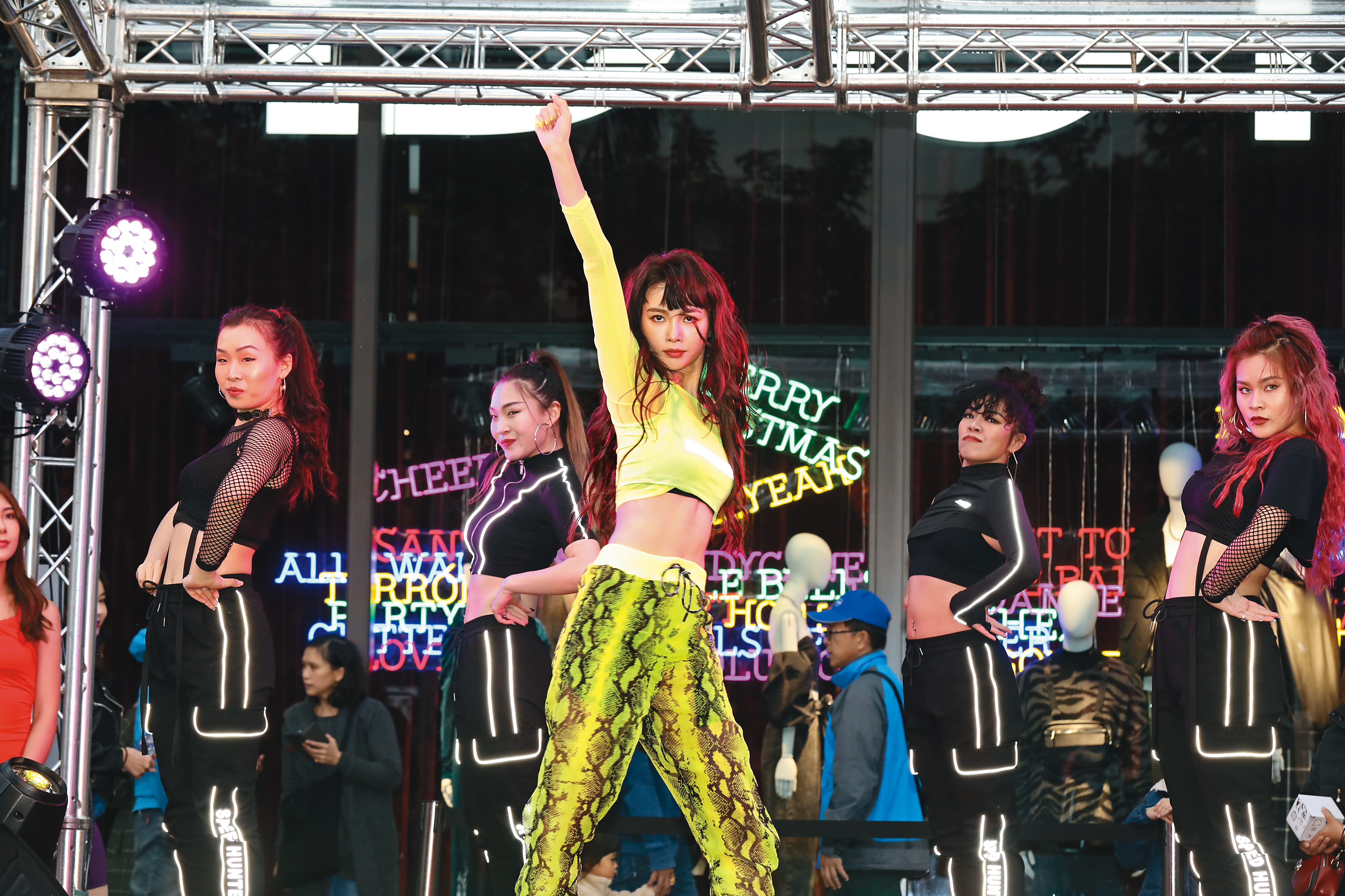 舒子晨去年為金星集團Venus Group主辦「第一屆閃耀女神選拔活動」站台。